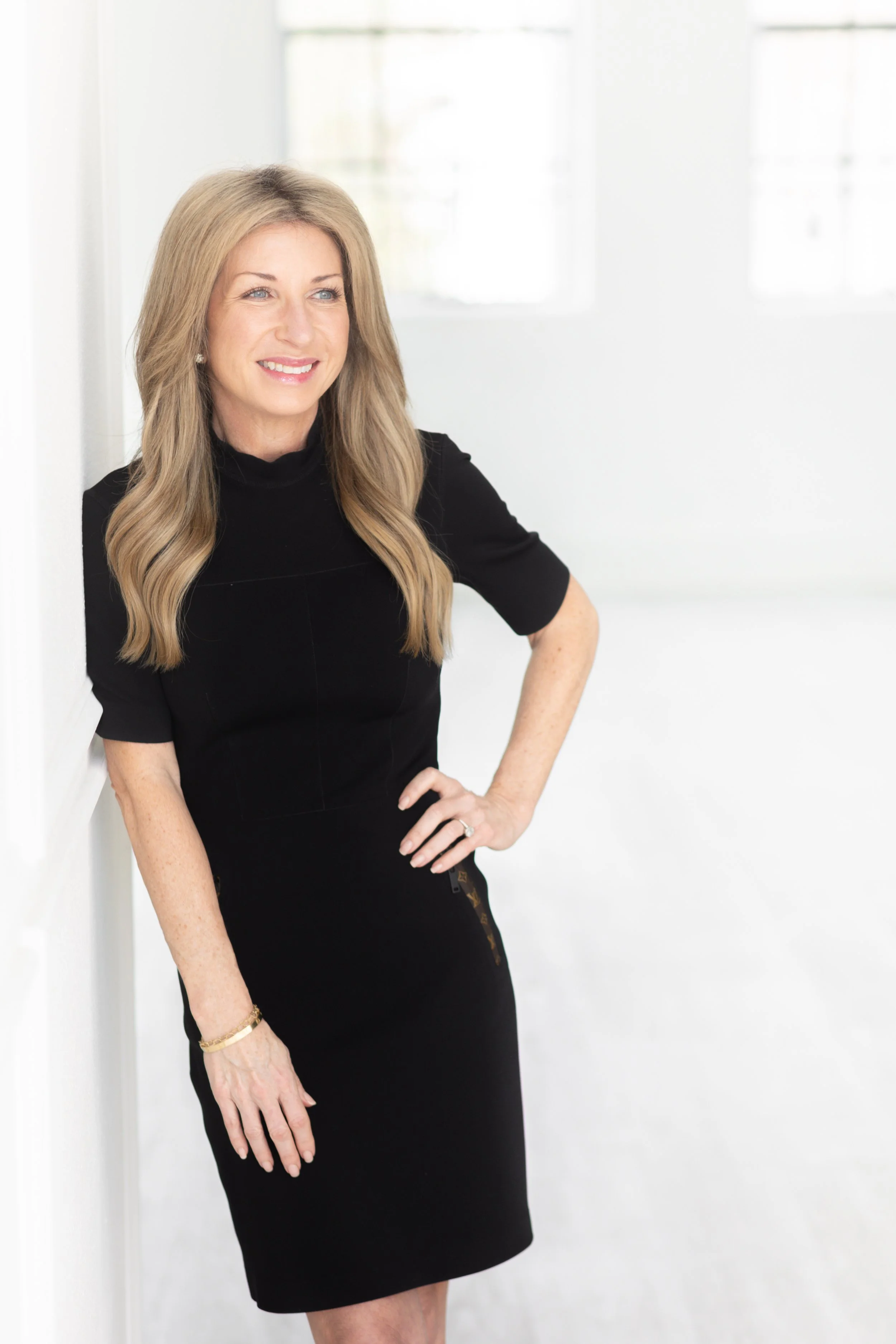 Penny Johnson Headshot Mini Session-12.jpg