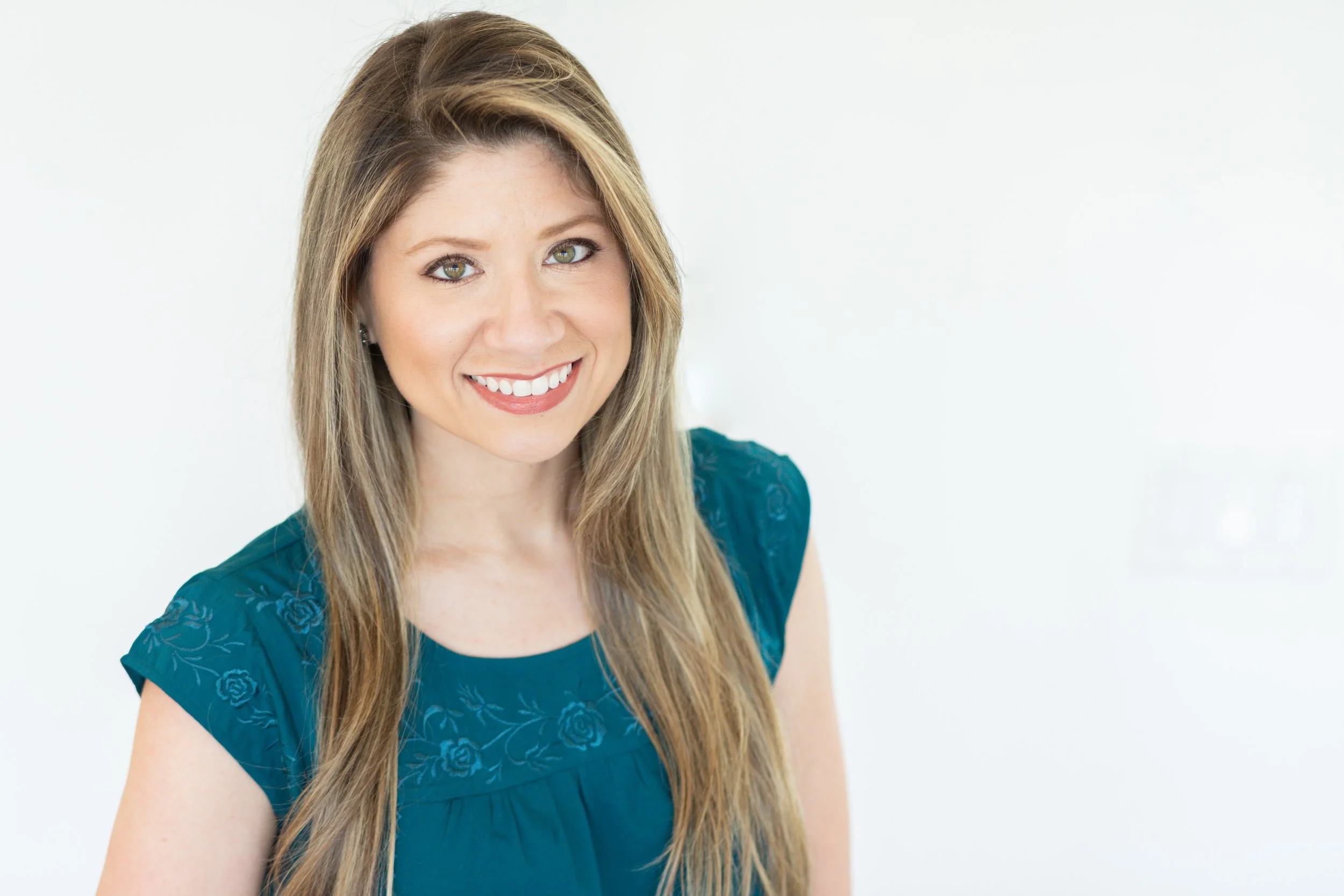 Sidney Weatherly Branding Session-2.jpg