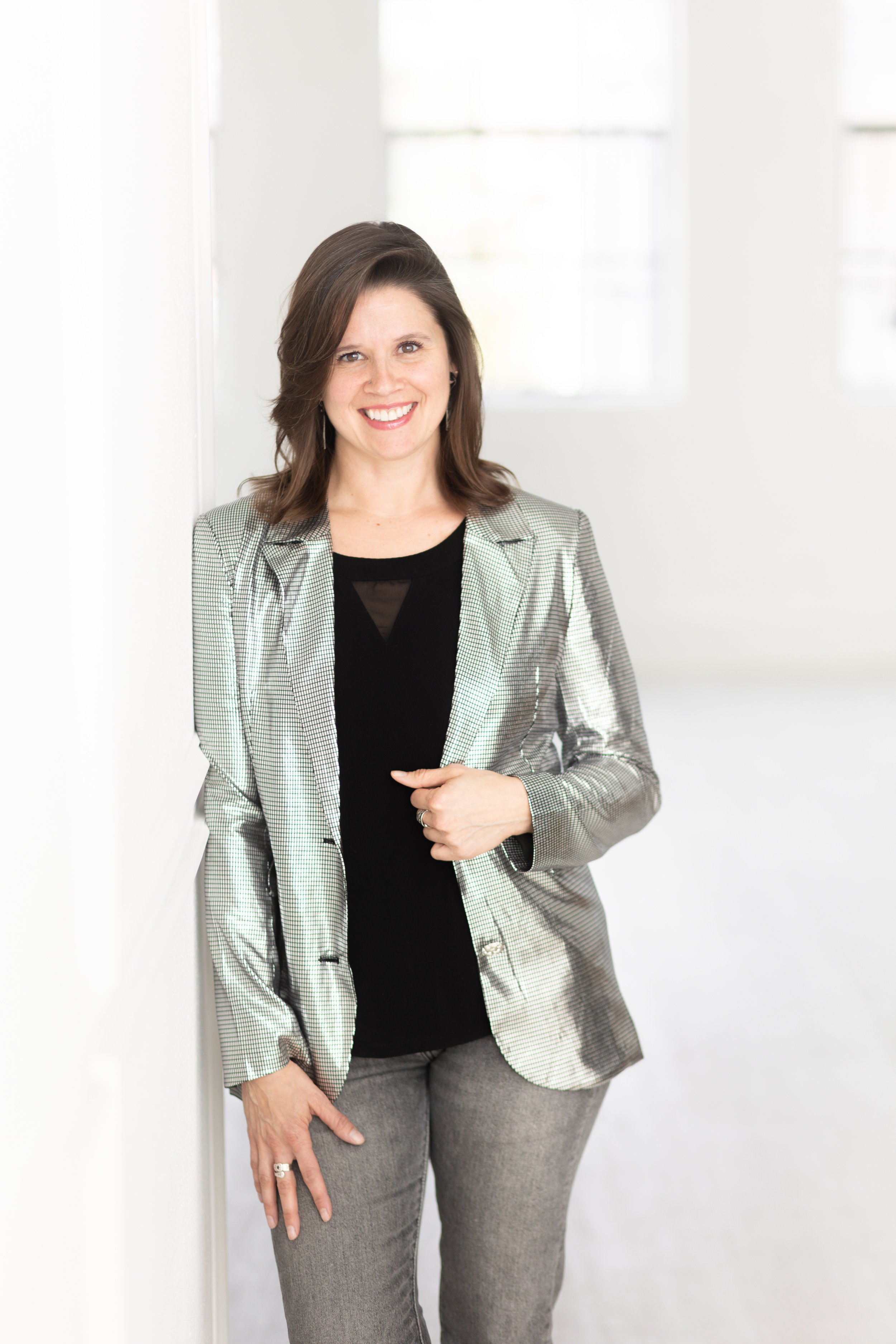 Nada Leanndra Headshot Mini Session-10.jpg