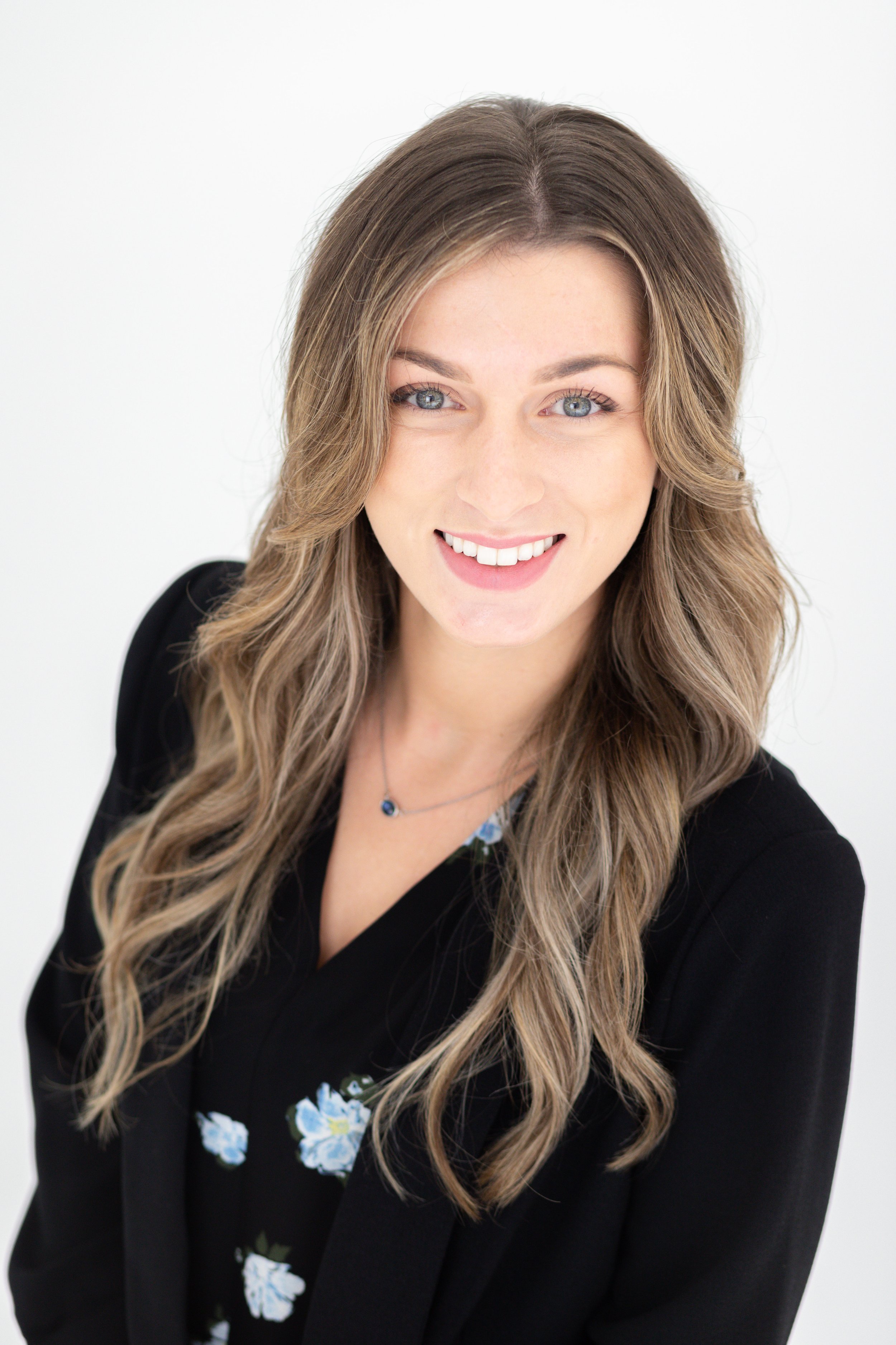 Maddie Tedder Headshot Mini Sesion-5.jpg