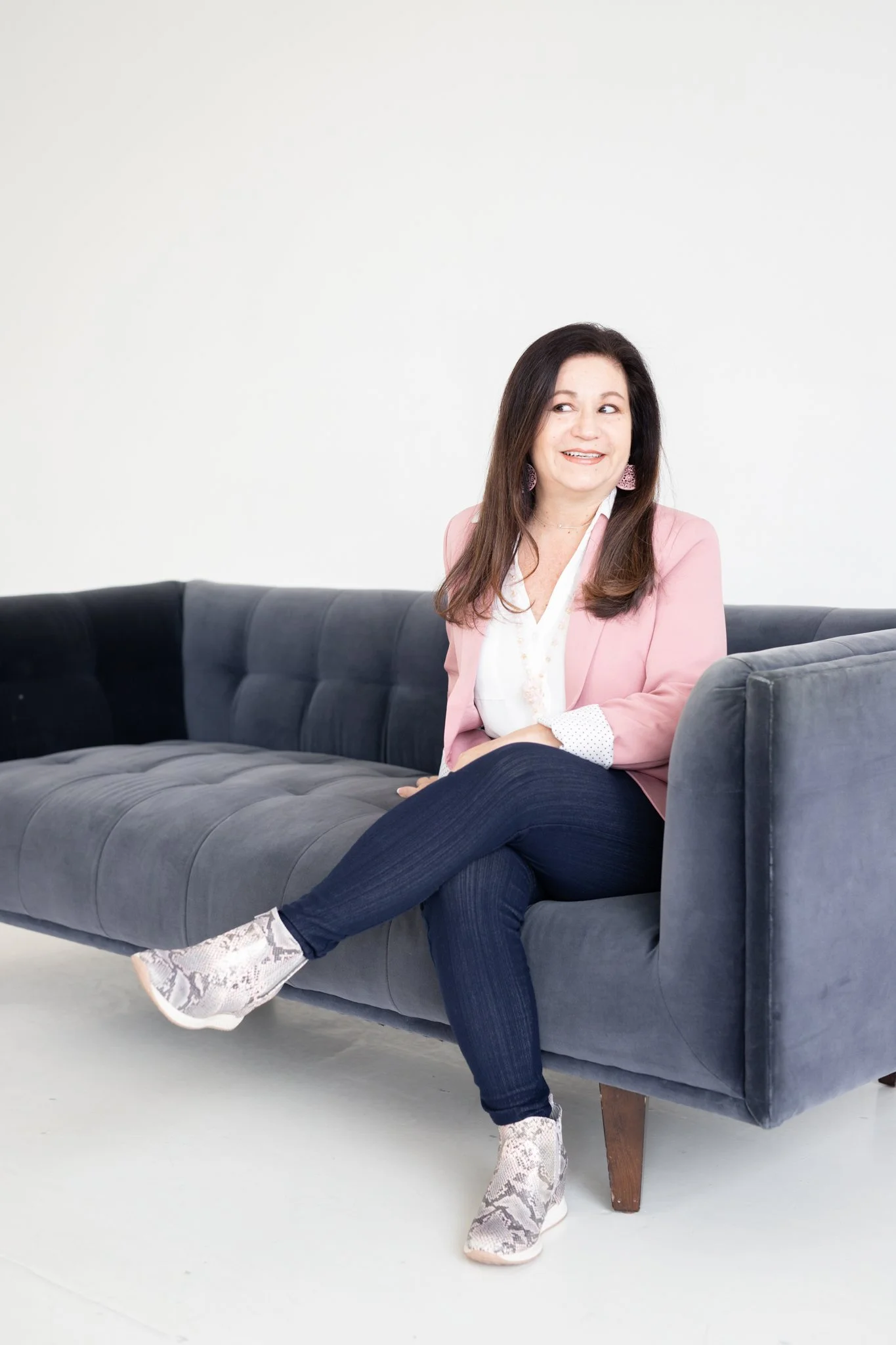 Amelia Valdez Branding Session -14.jpg