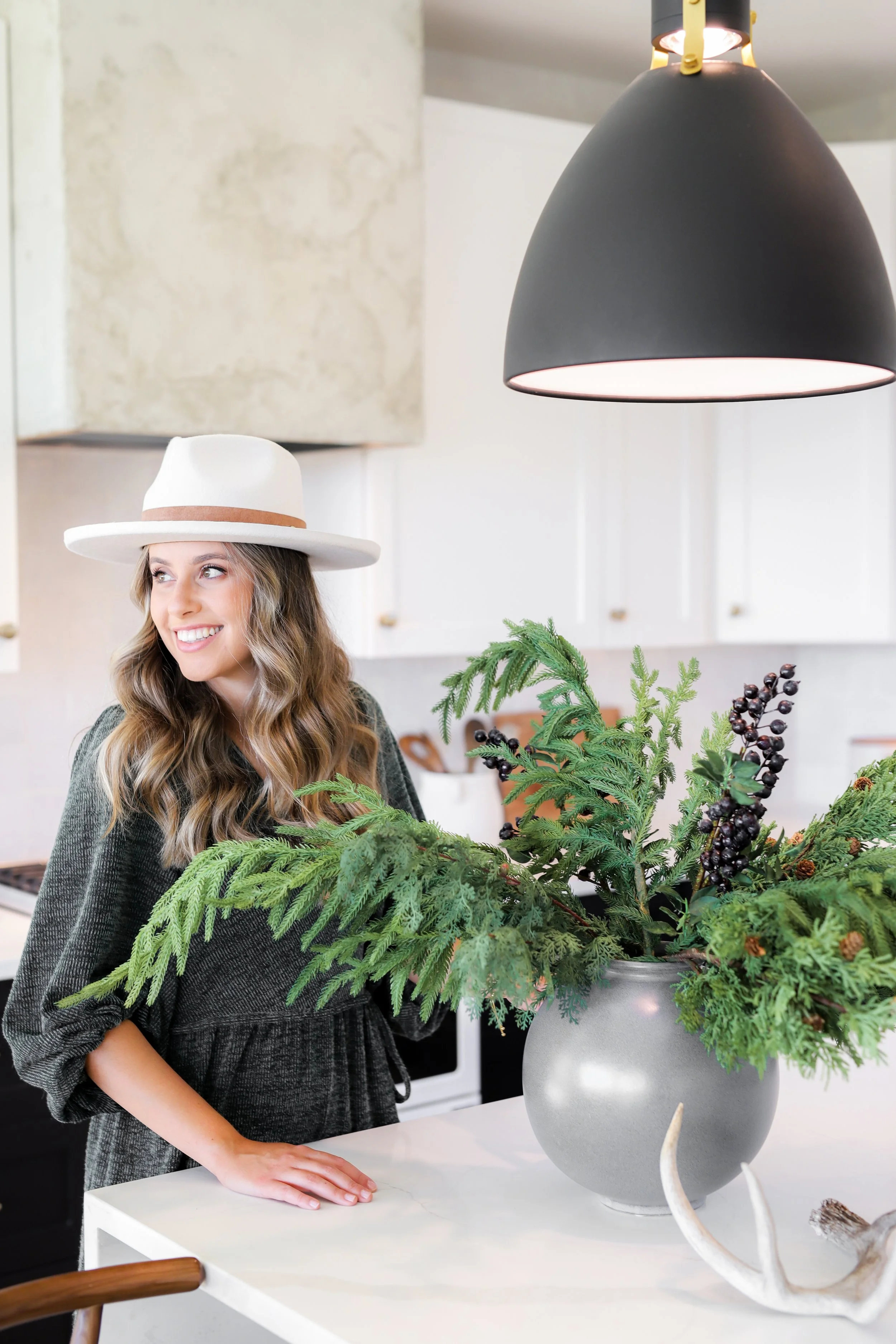 Rebekah Hernandez Branding Session-42.jpg