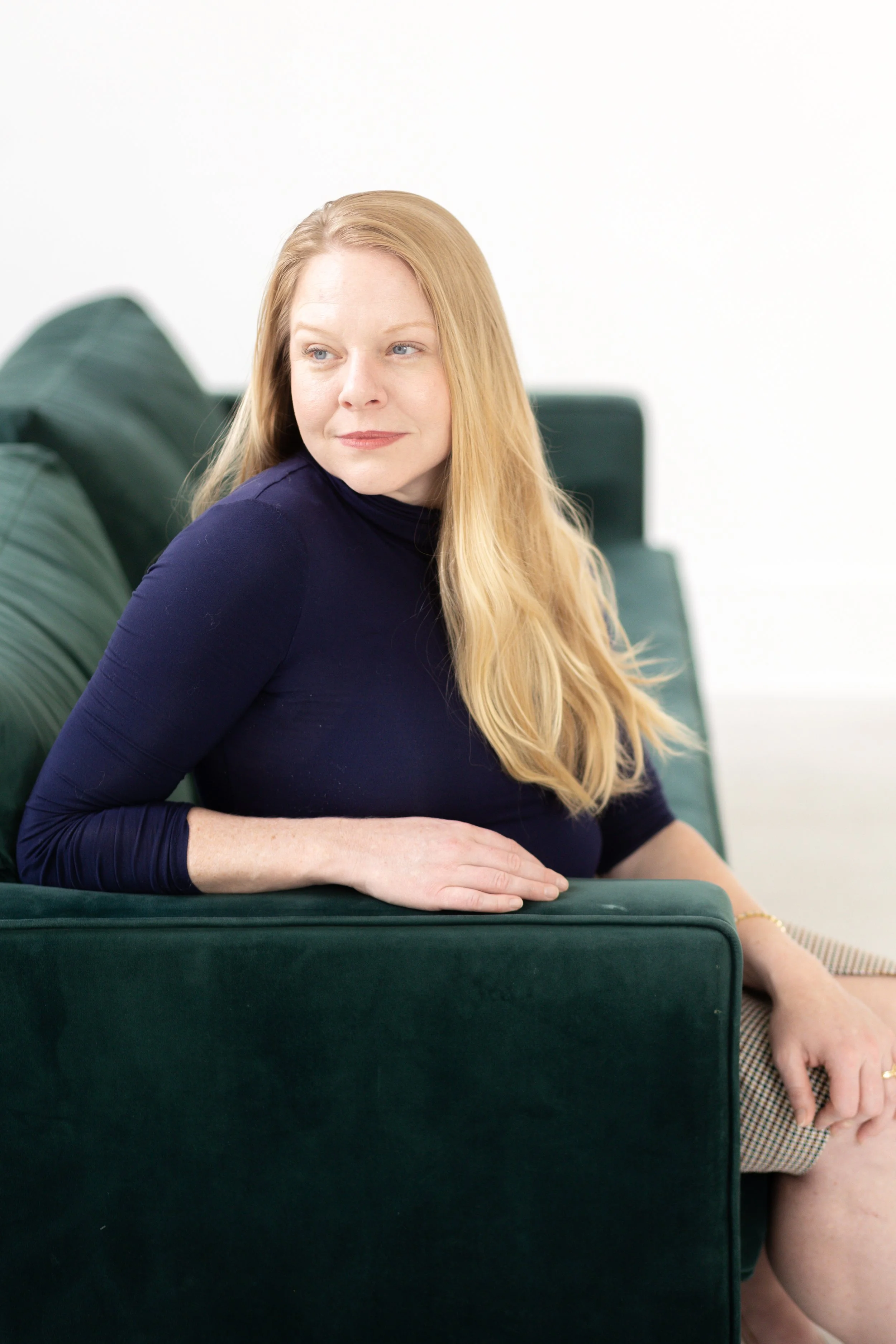 Lauren Olechna Headshot Mini Session-29.jpg