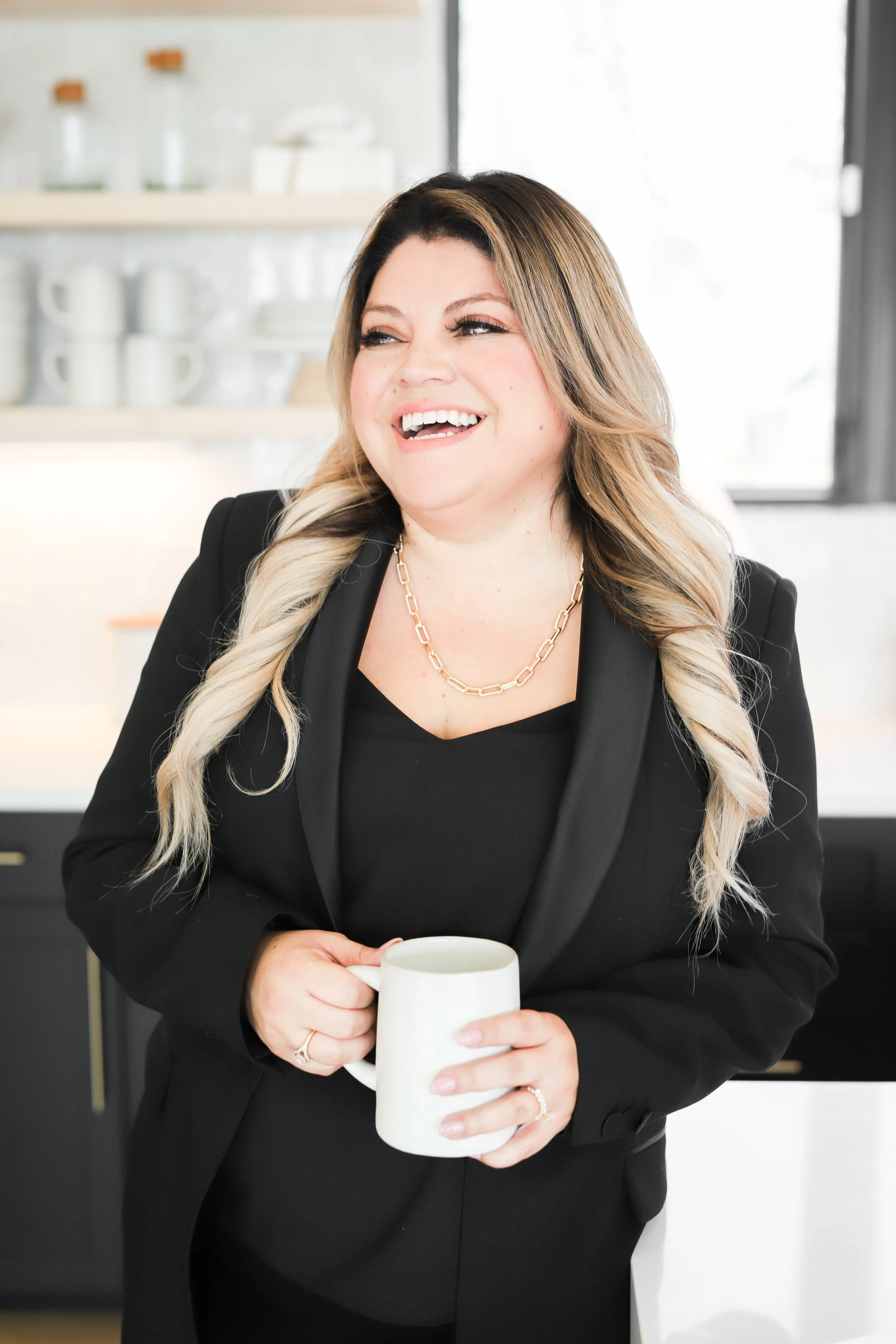 Venesa Acosta Branding Session-12.jpg