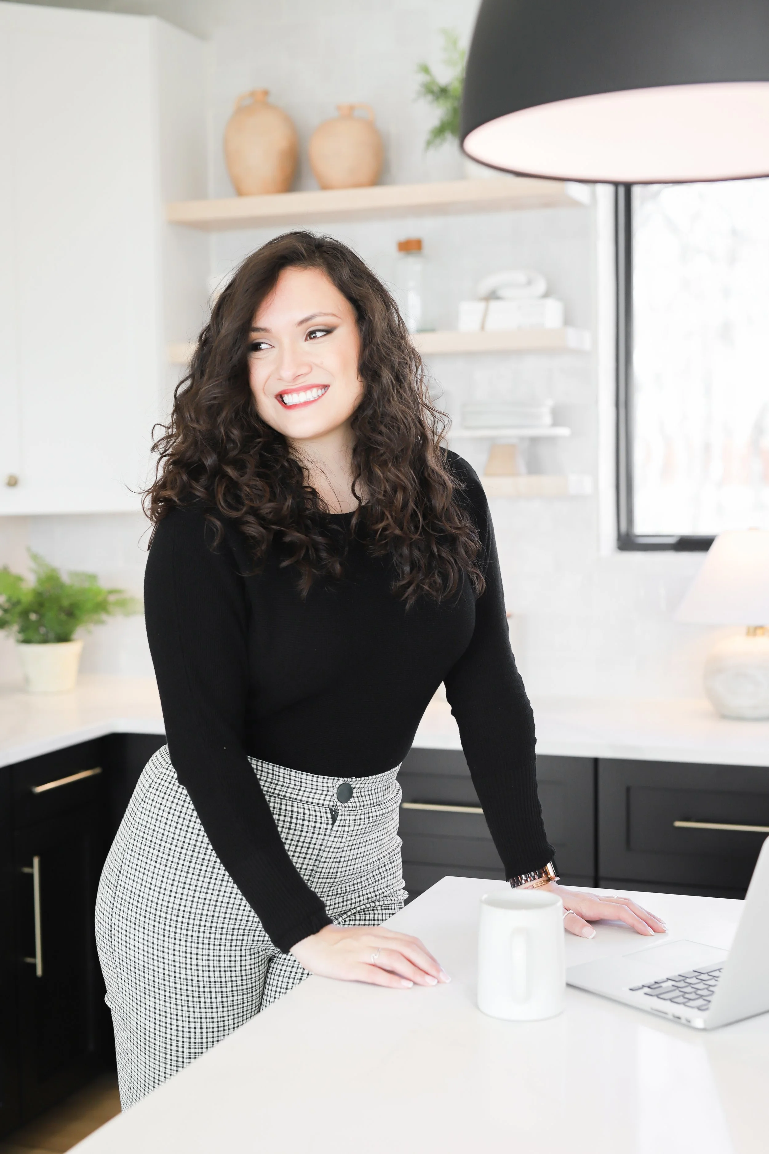 Venesa Acosta Branding Session-19.jpg