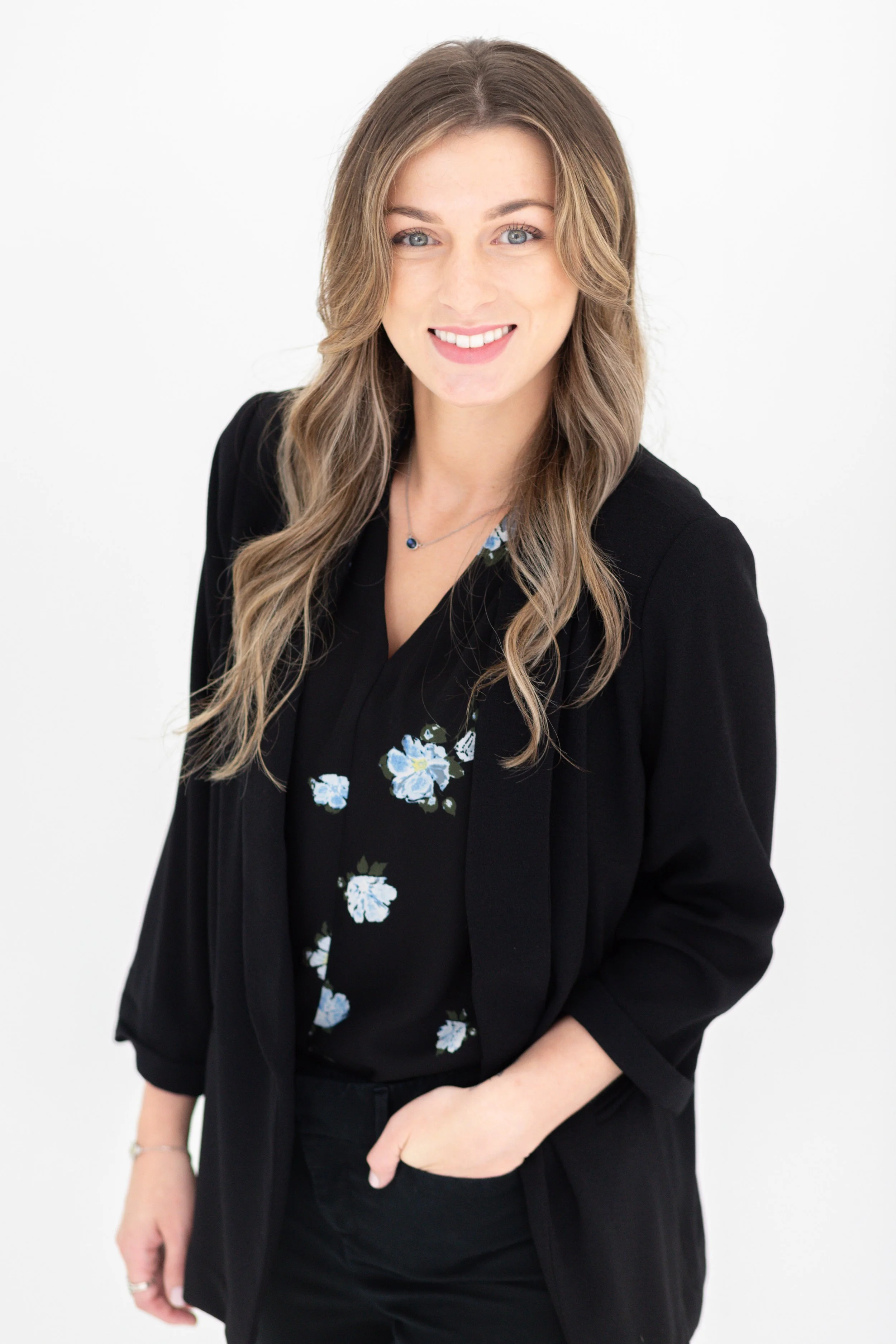 Maddie Tedder Headshot Mini Sesion-9.jpg