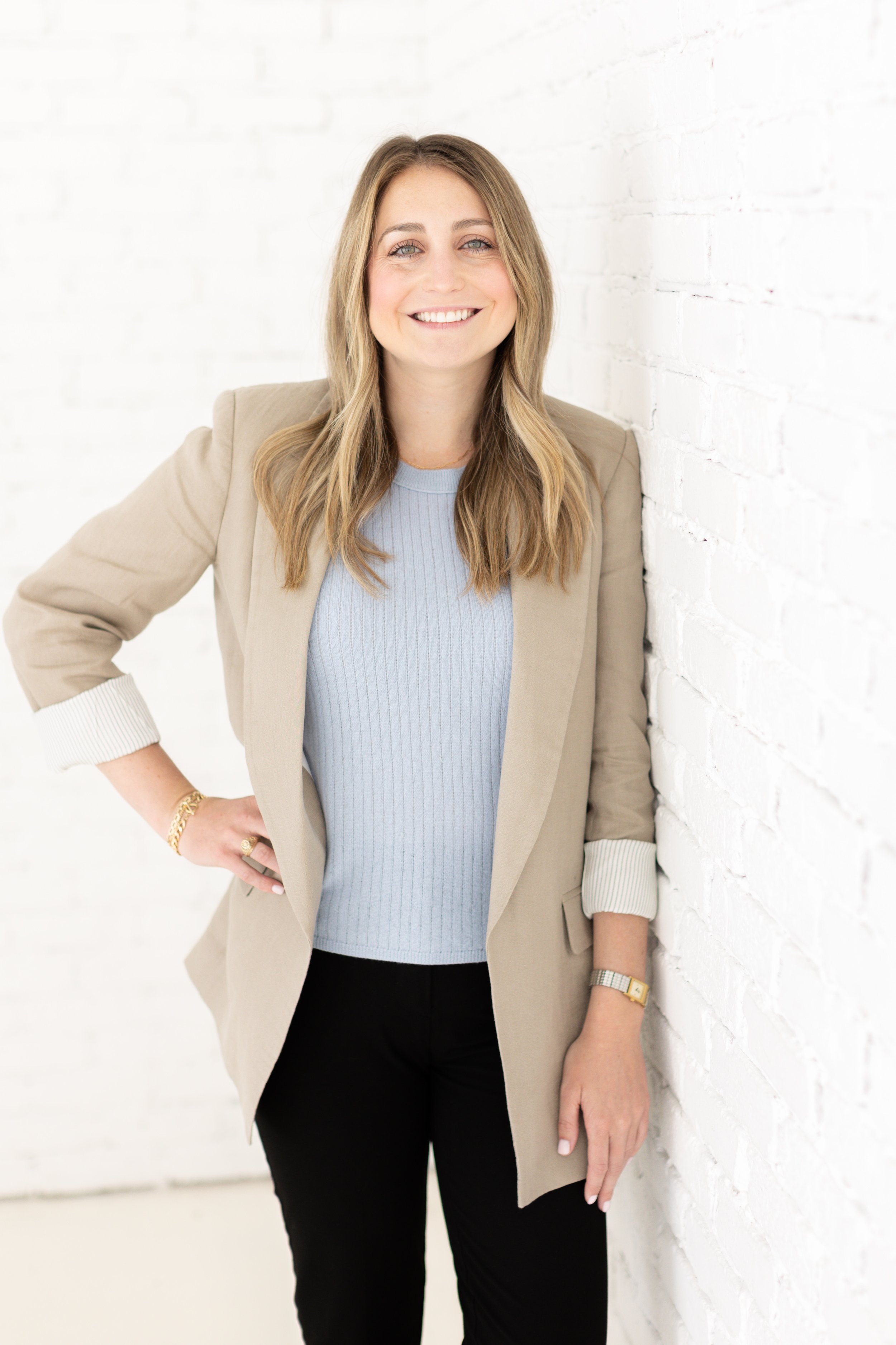 Kendall Bullock Headshot Mini Session-5.jpg