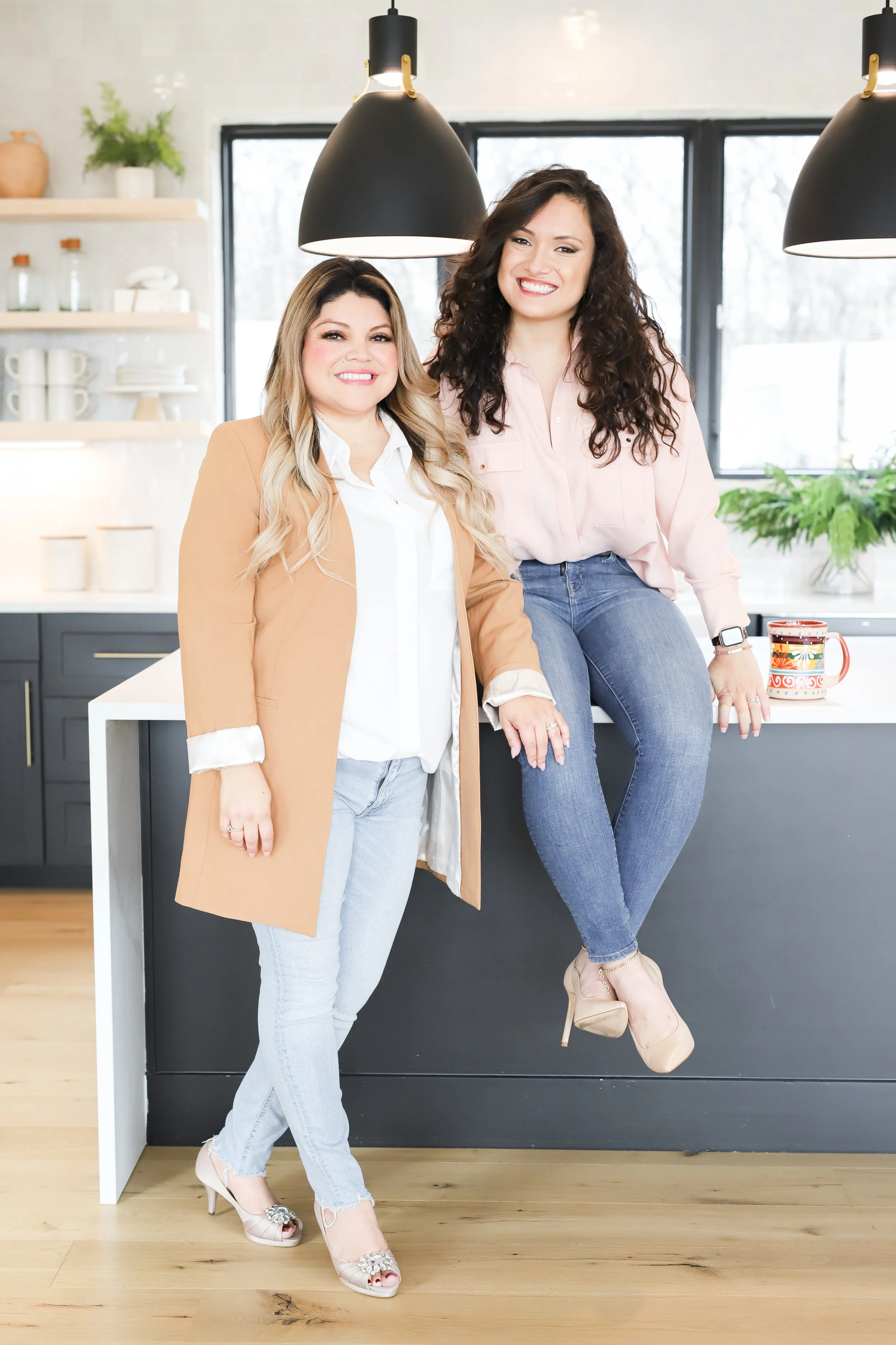 Venesa Acosta Branding Session-84.jpg