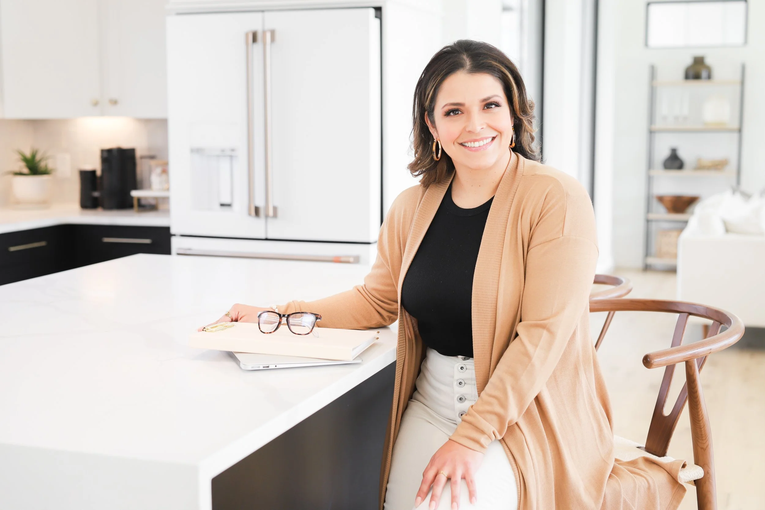 Erica Anaya Branding Session-21.jpg