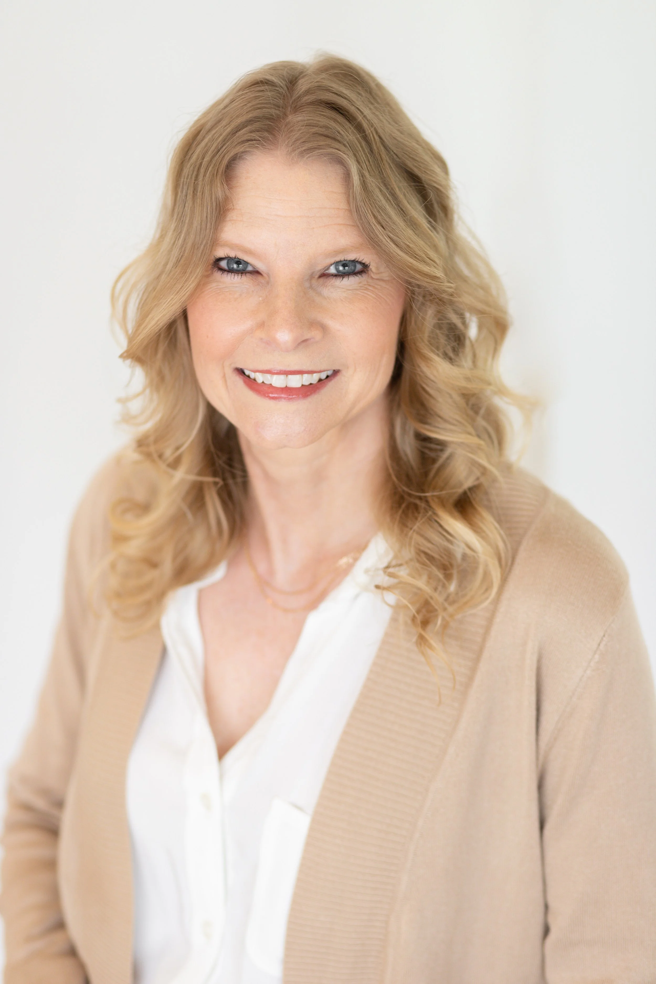 Courtney Forsberg Branding Session-3.jpg