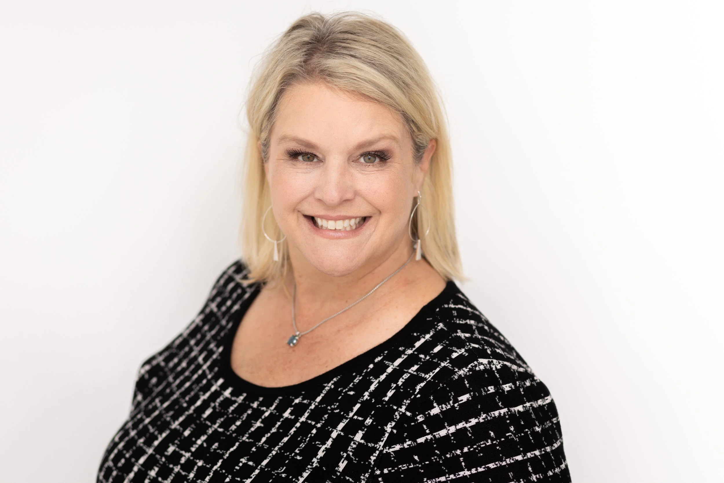 Holly Torri Branding Session-66.jpg