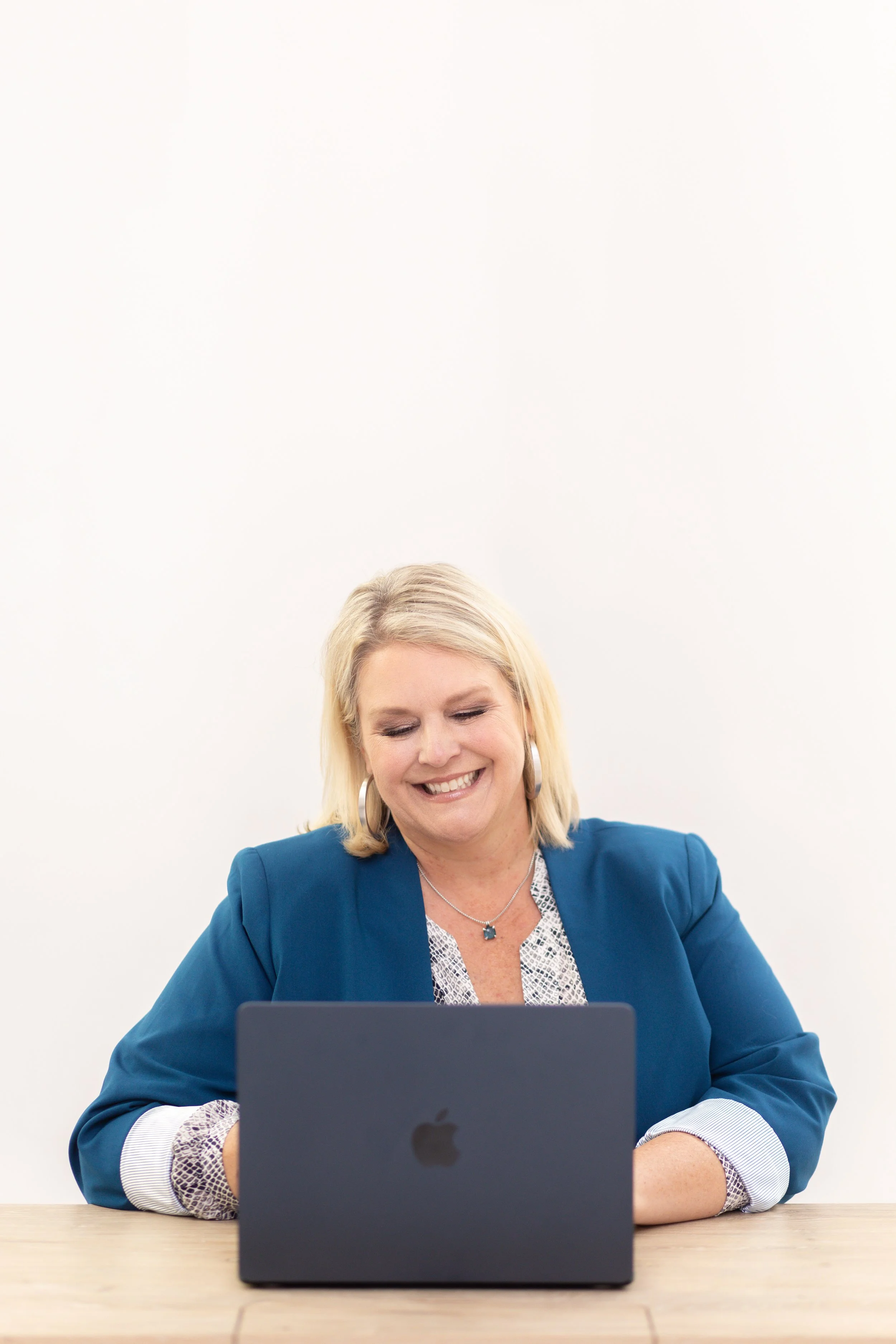 Holly Torri Branding Session-101.jpg