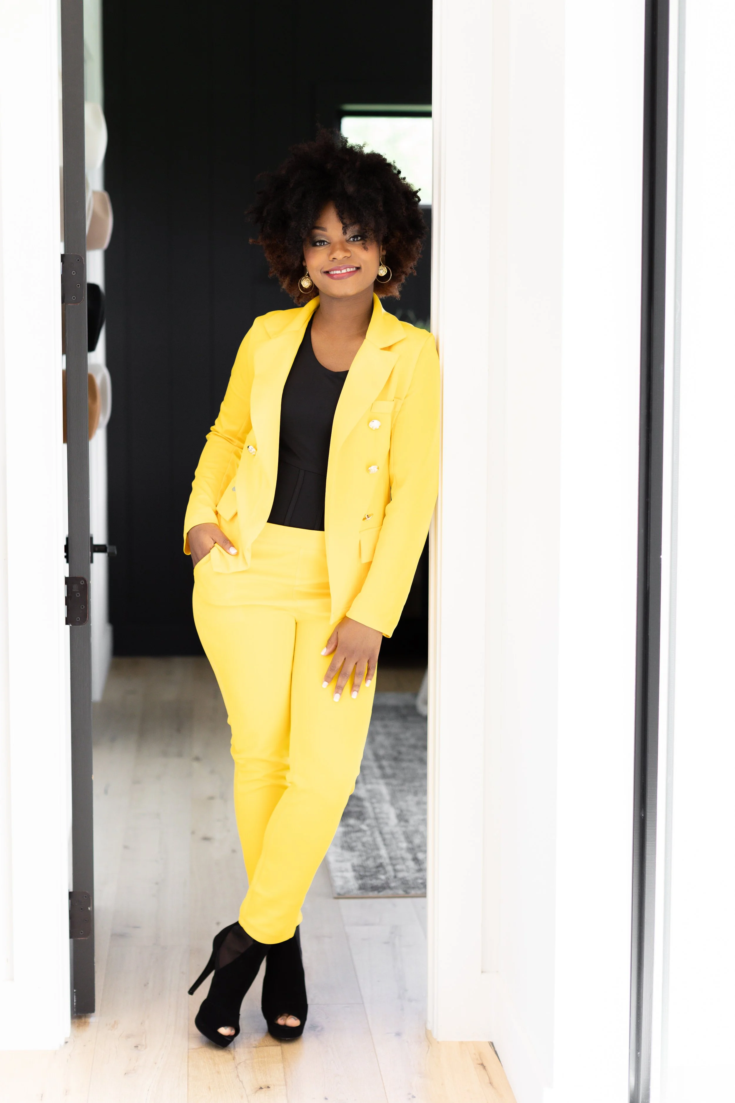 Victoria Burts Branding Session-12.jpg