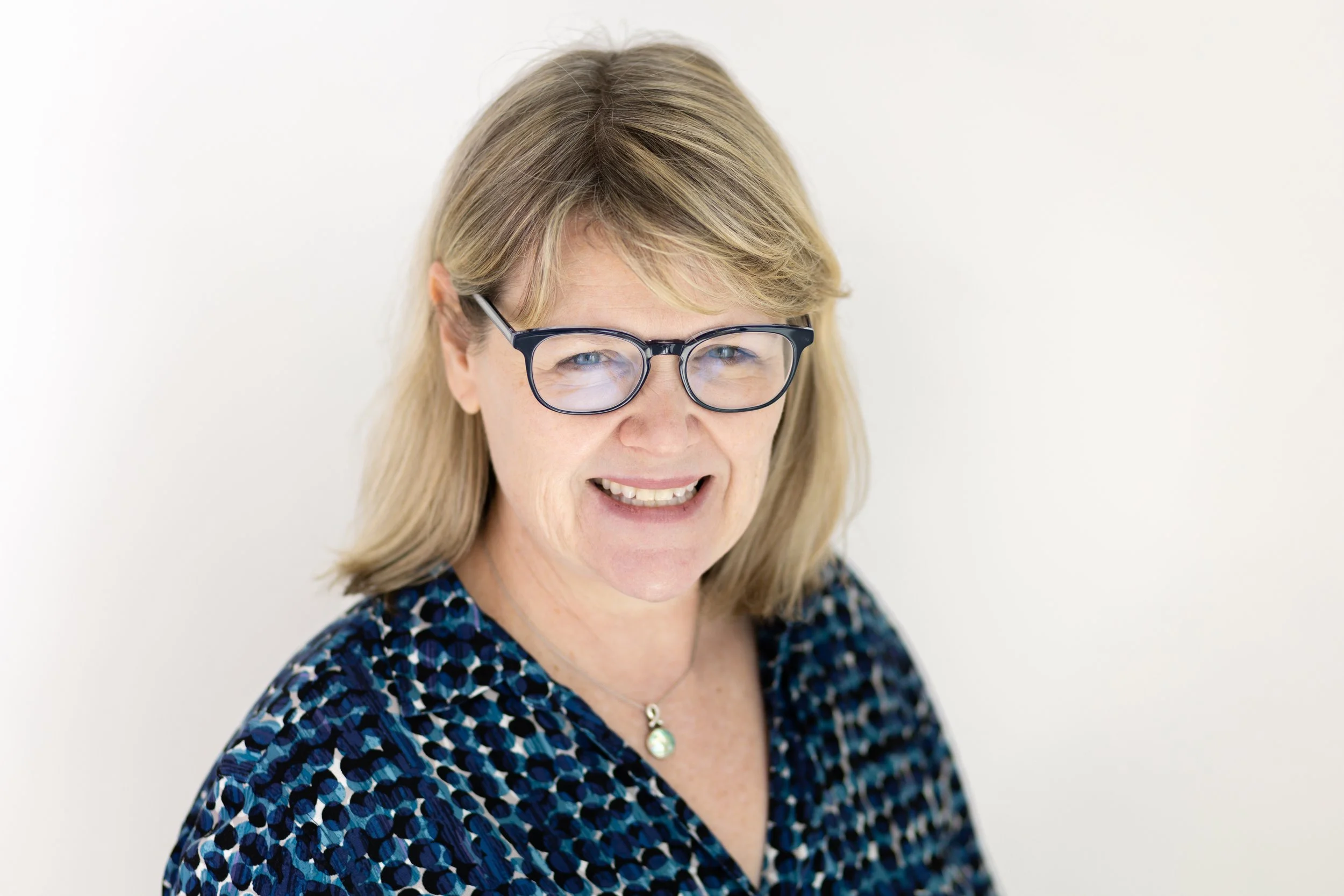 Lisa Gibson Headshot Mini Session-8.jpg