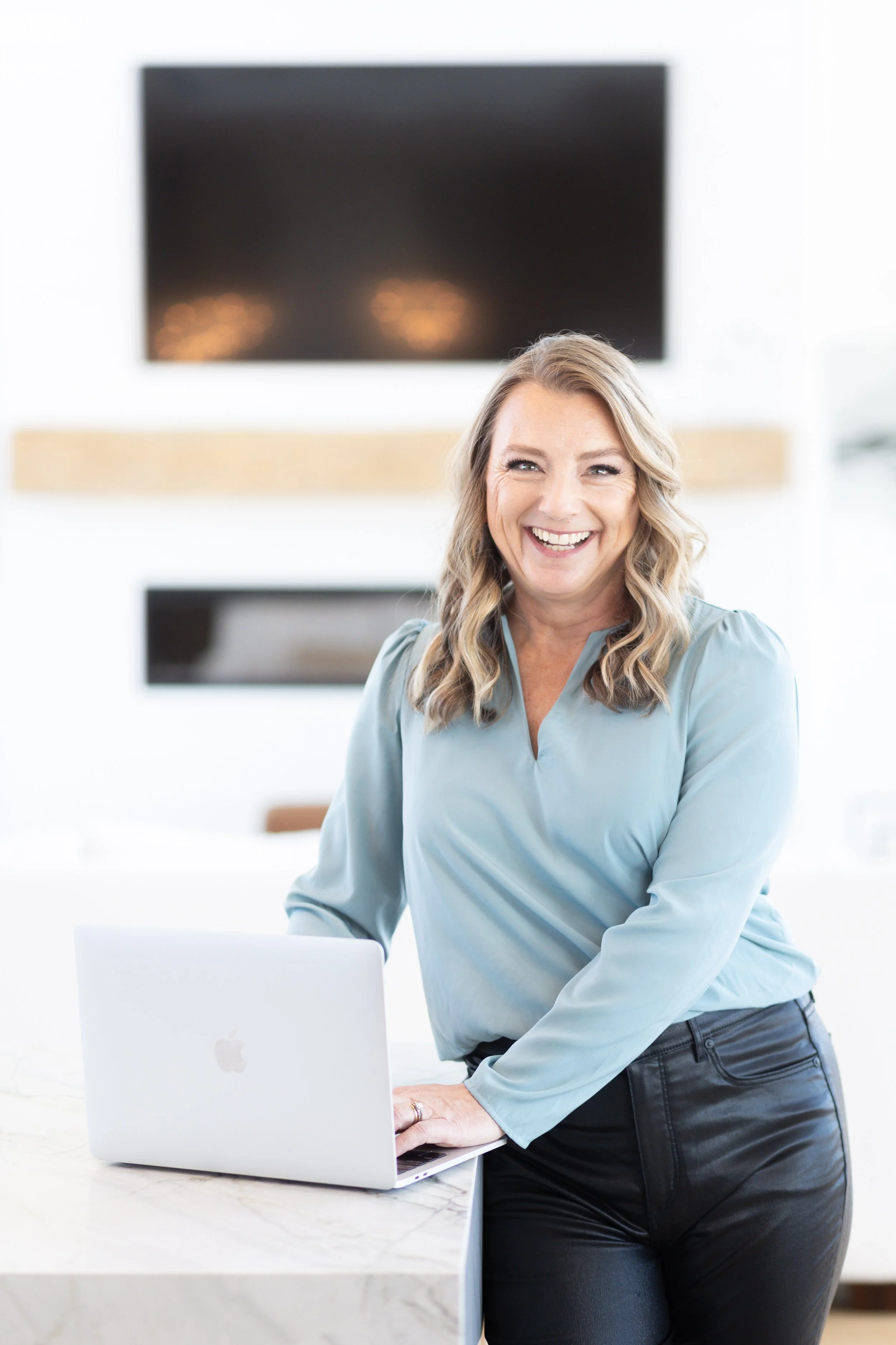 Kim McLelland Branding Session-215.jpg