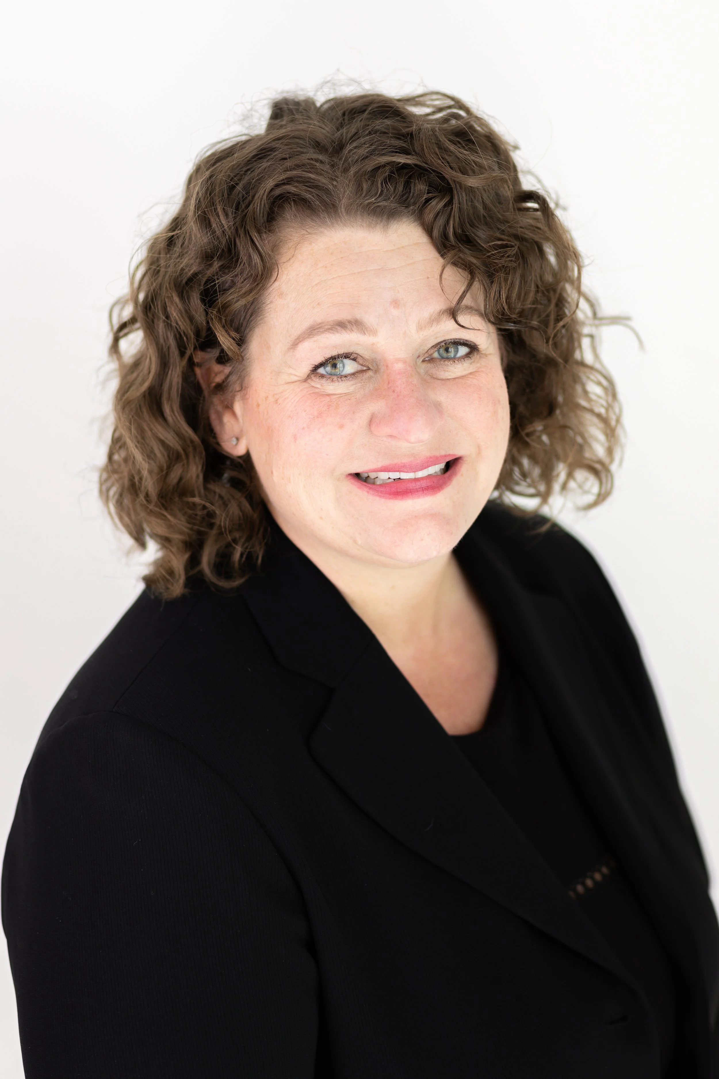 Danielle Kaya Headshot Mini Session-12.jpg