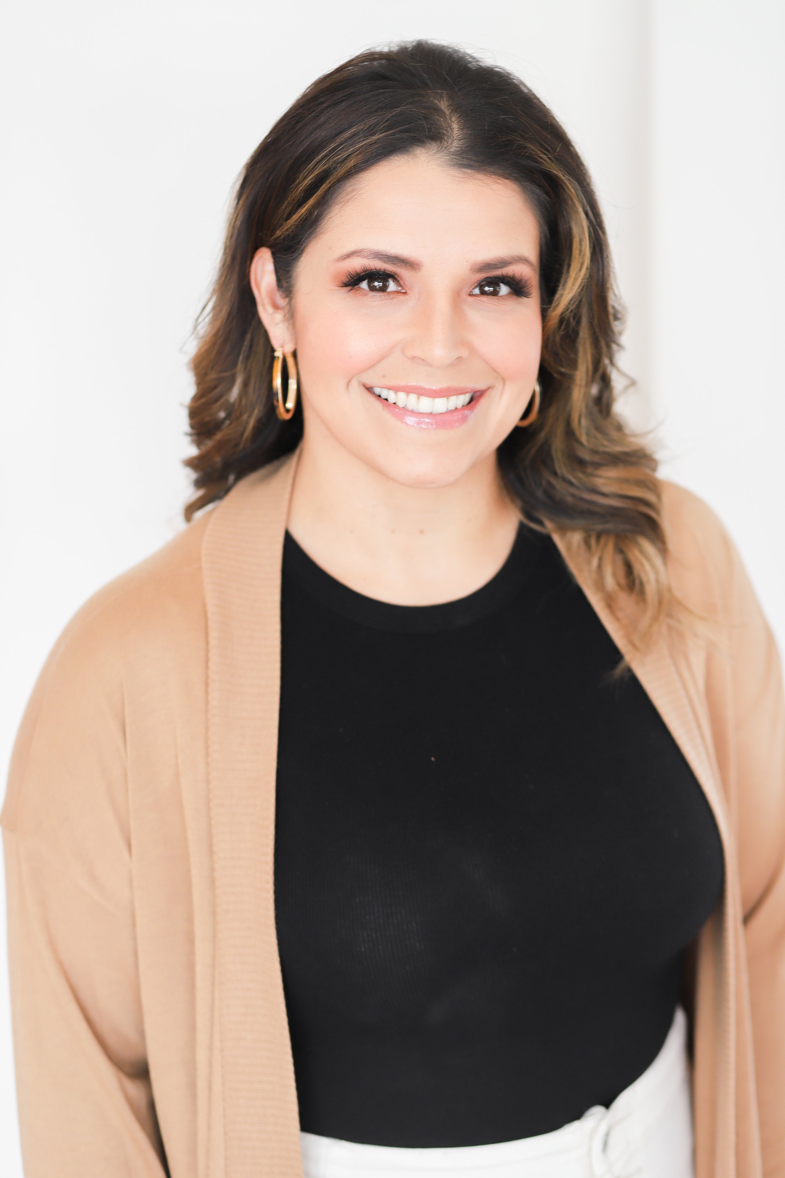 Erica Anaya Branding Session-5.jpg