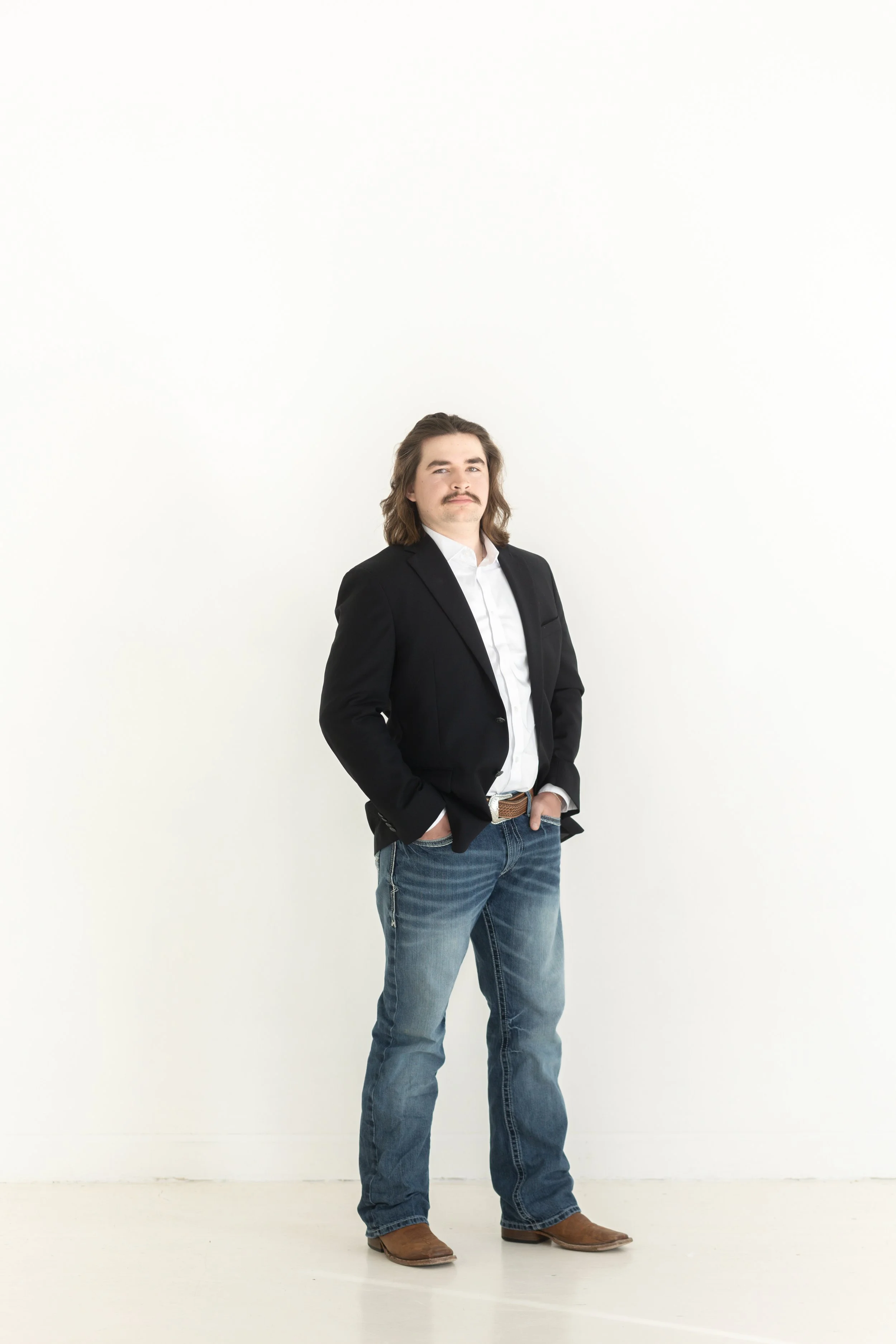 Jace Brewer Headshot Mini Session-7.jpg