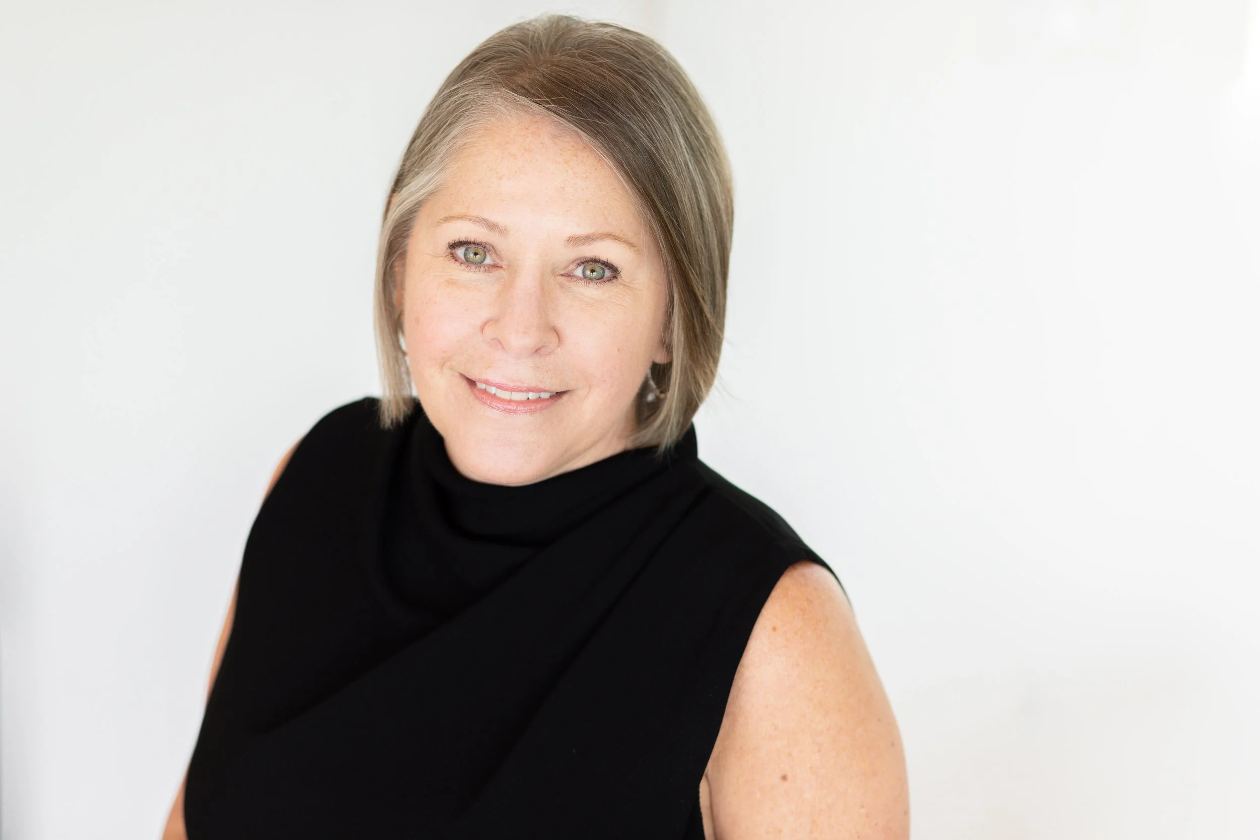 Deb Wells Team Branding Session-4.jpg