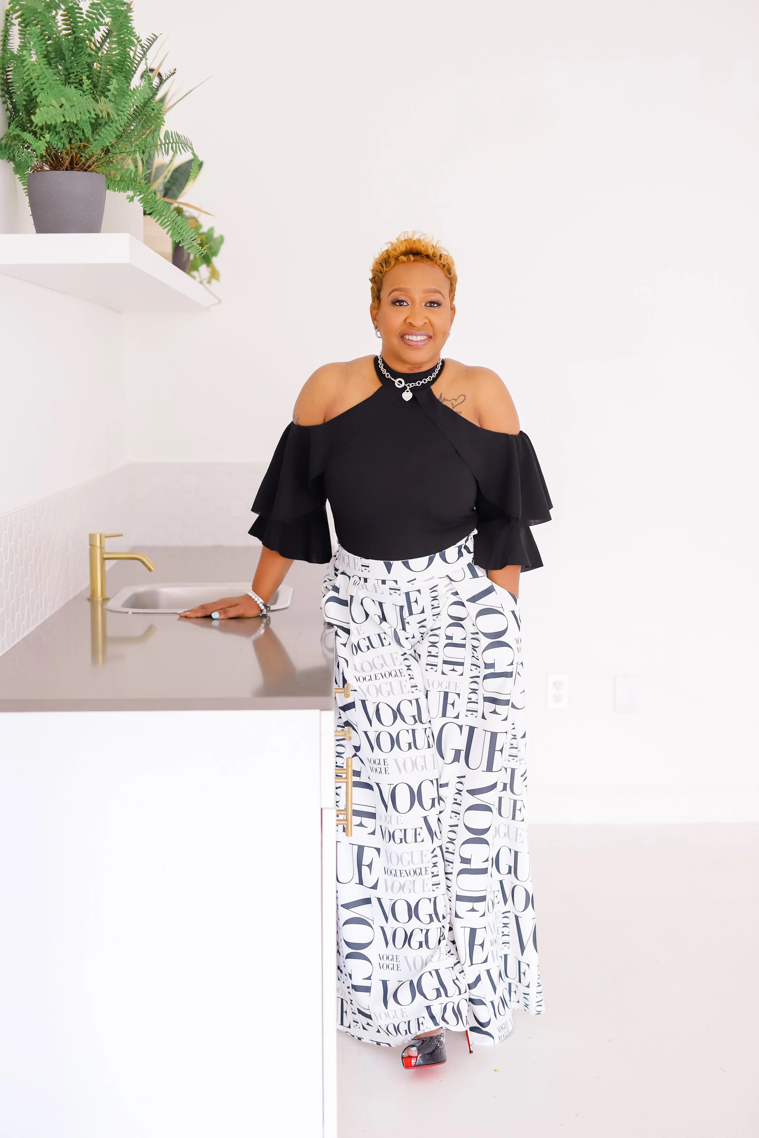 Shivonne Carolina Branding Session-90.jpg