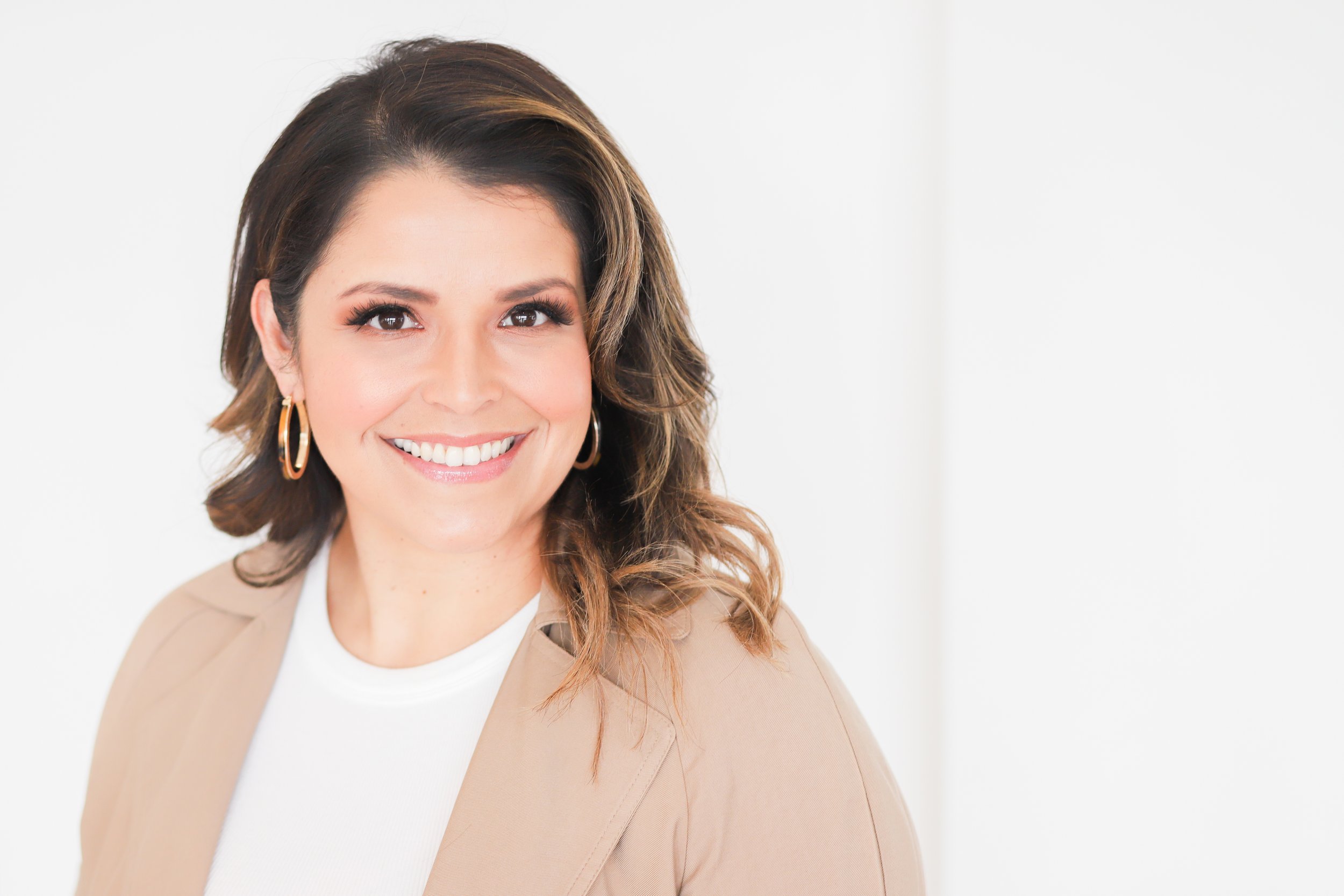 Erica Anaya Branding Session-88.jpg