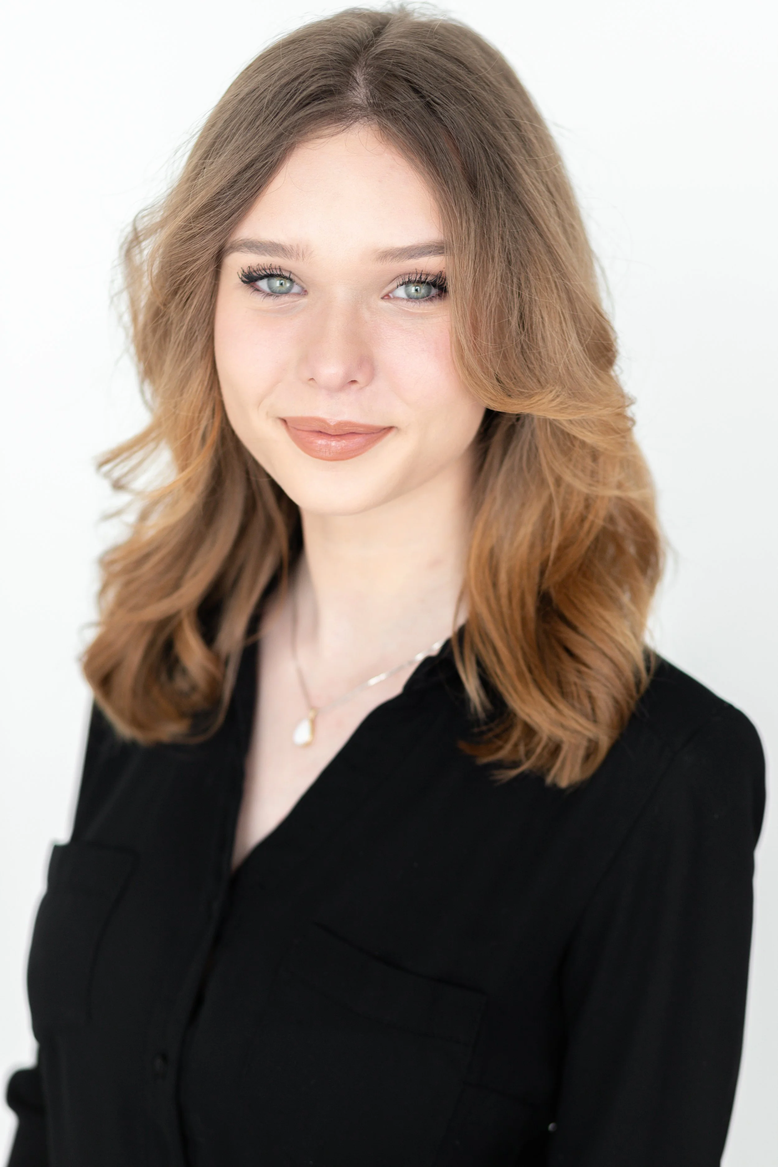 Aubrey Hansen Headshot Mini Session-14.jpg
