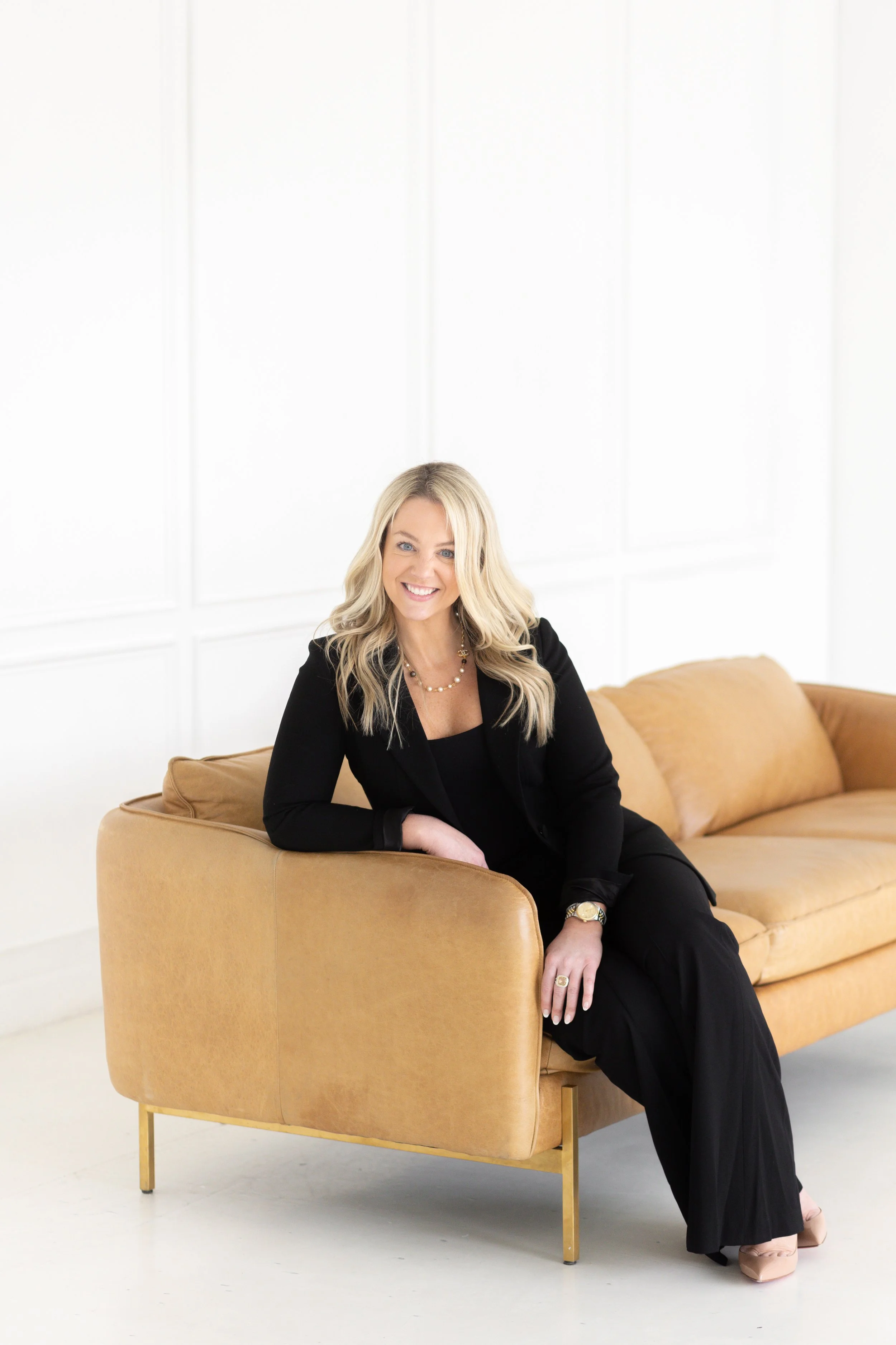 Jesselyn Hayes Headshot Mini Session-25.jpg