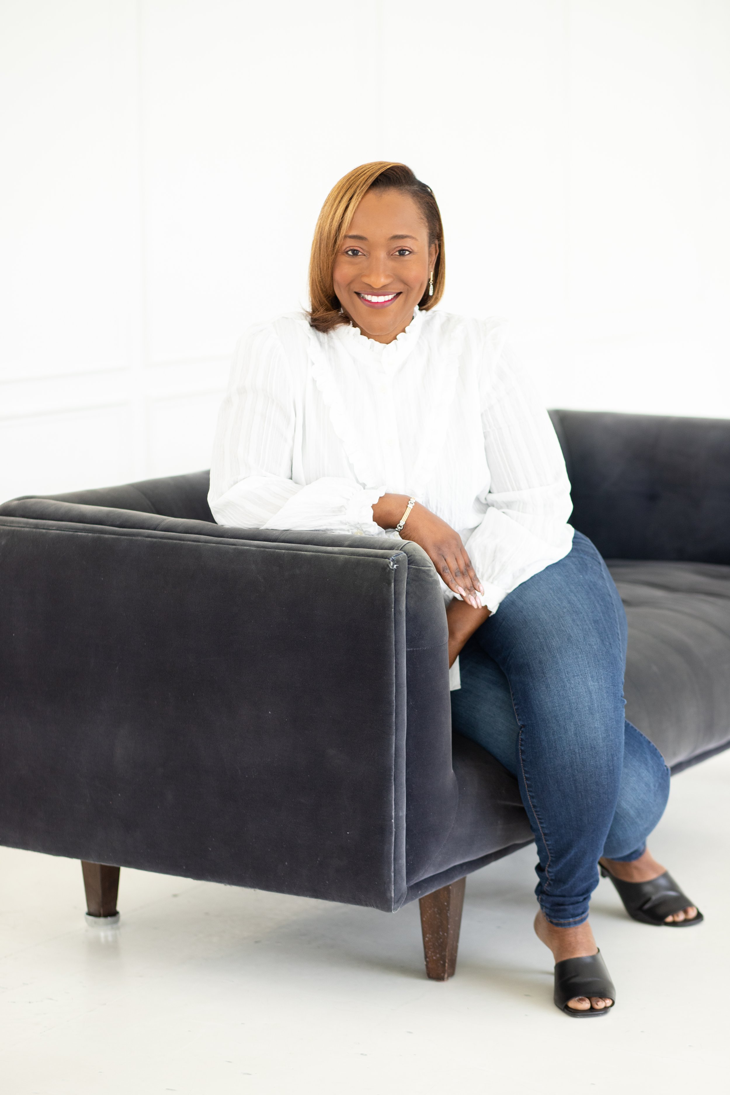 Oyin Kokoricha Headshot Session-8.jpg