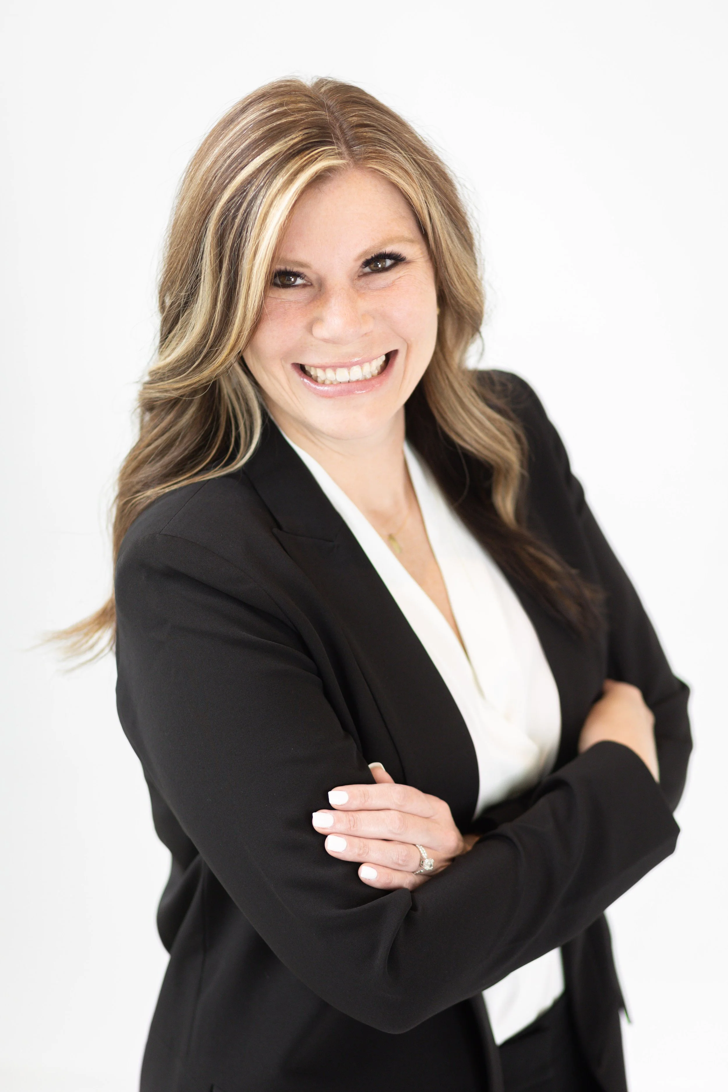 Lisa Valdez Headshot Mini Session-6.jpg