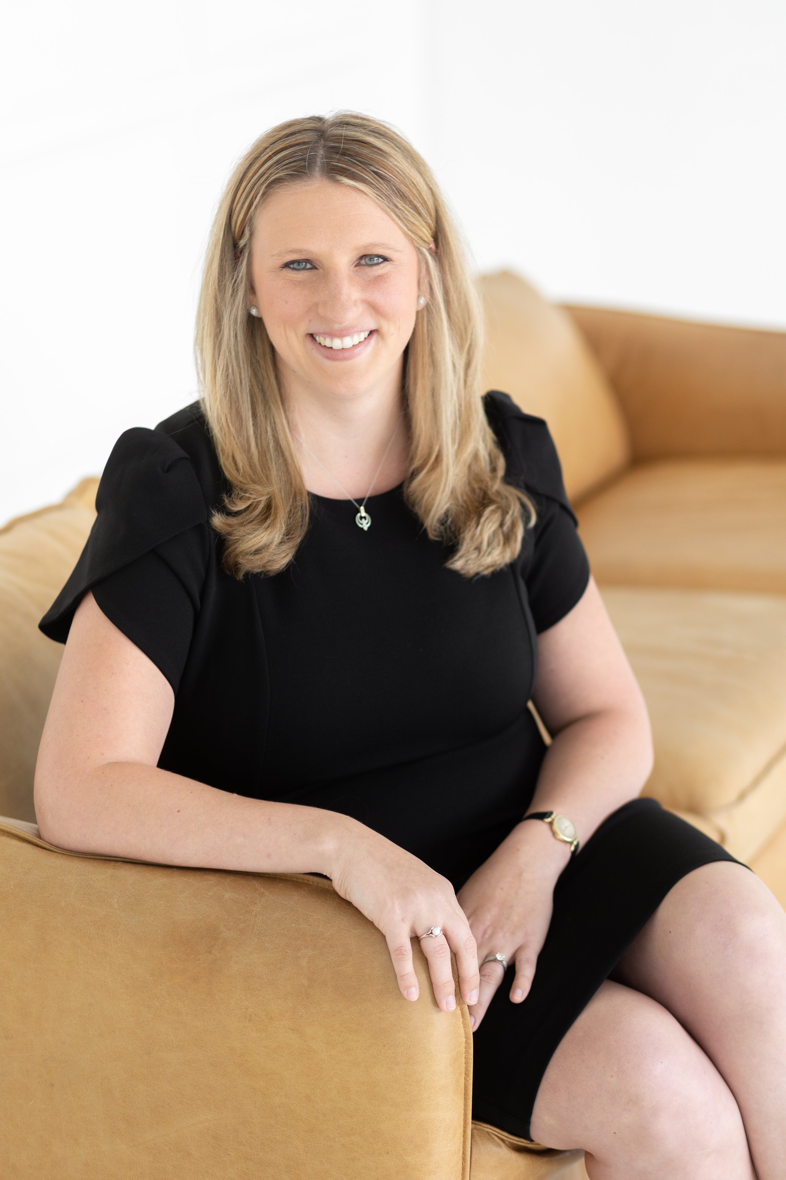 Brittany Dietz Headshot Mini Session-9.jpg