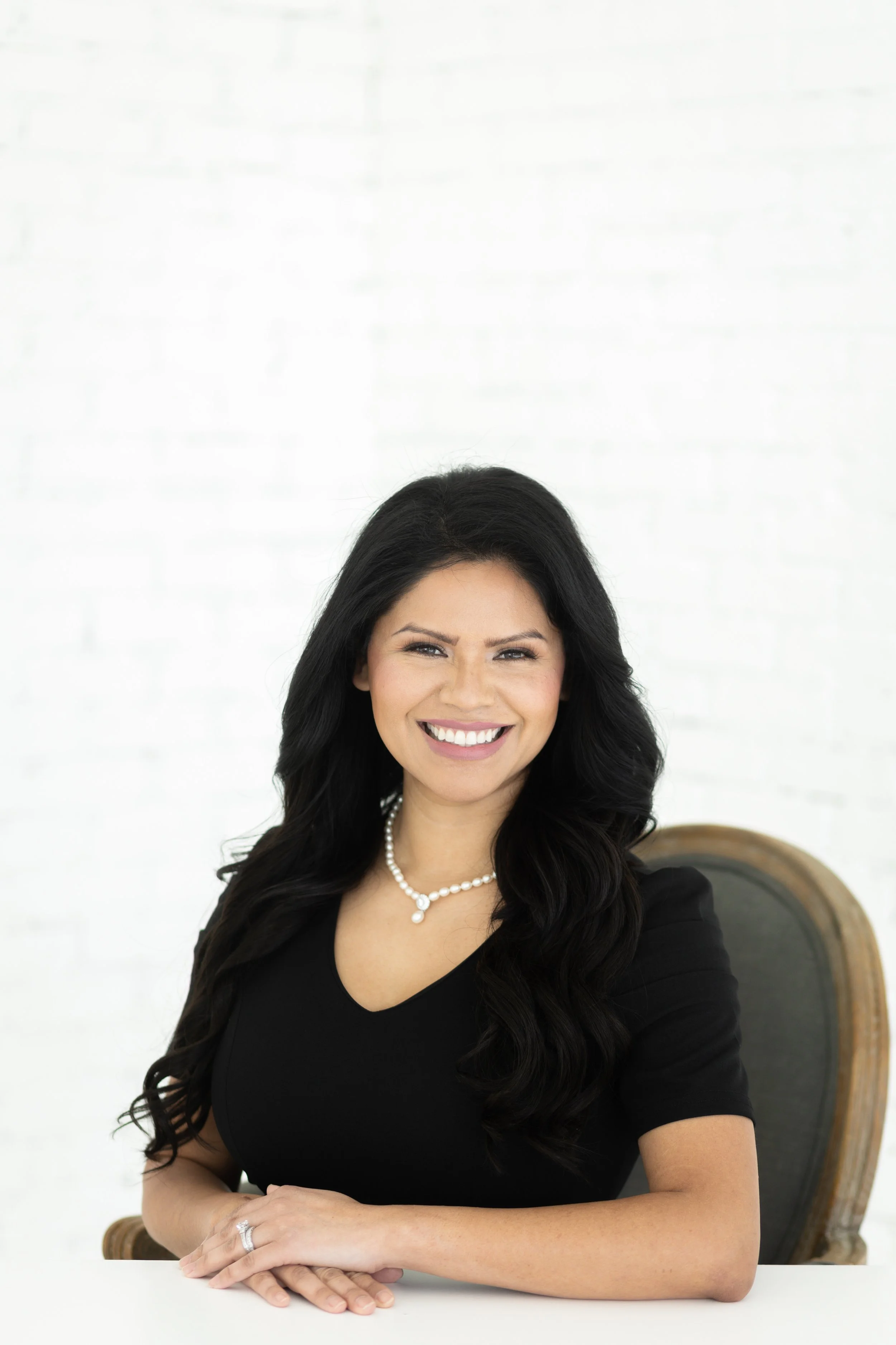 Claudia Knight Headshot Mini Session-15.jpg