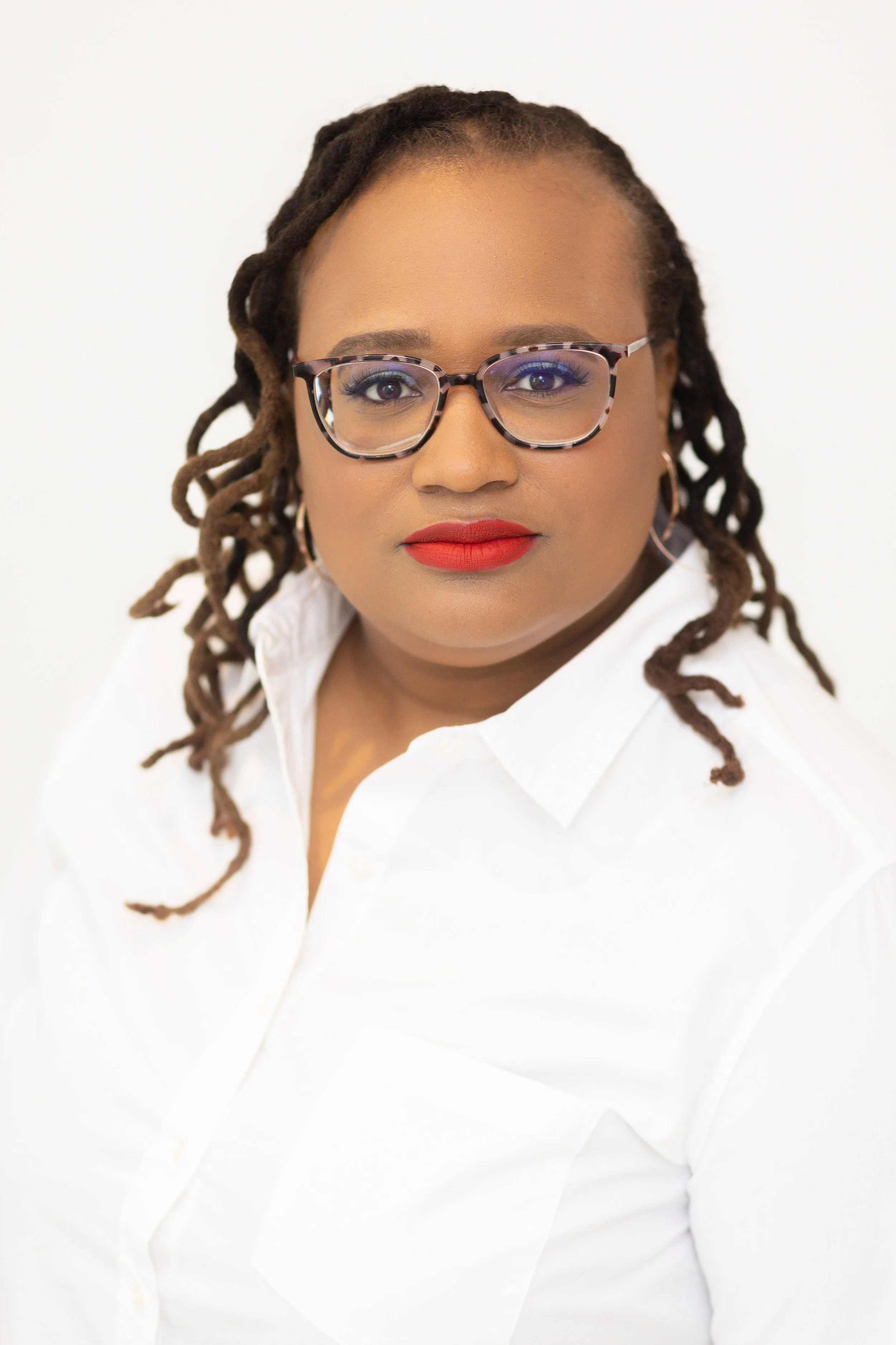 Roberta McKnight-Dupas Headshot Mini Session-5.jpg