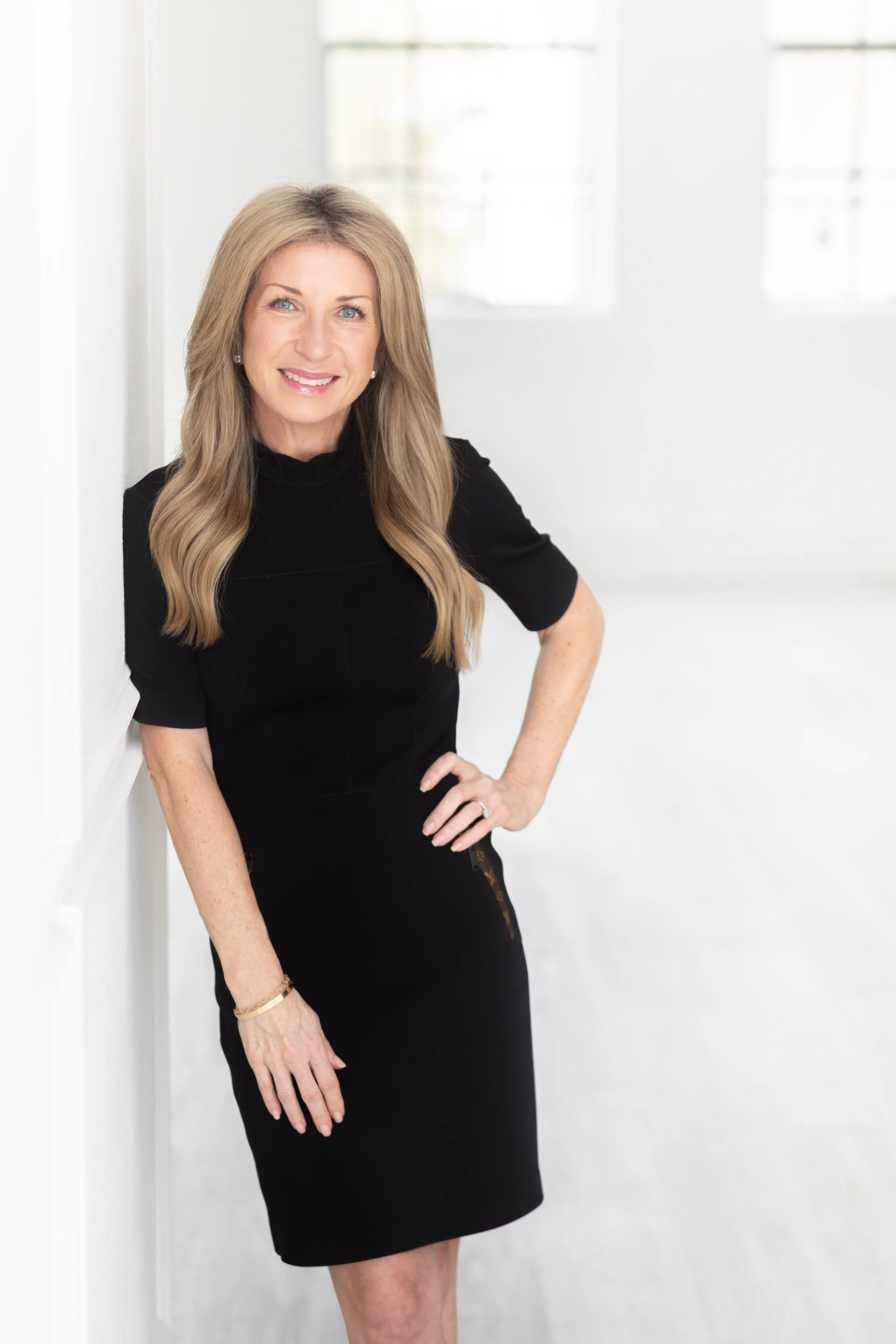 Penny Johnson Headshot Mini Session-9.jpg