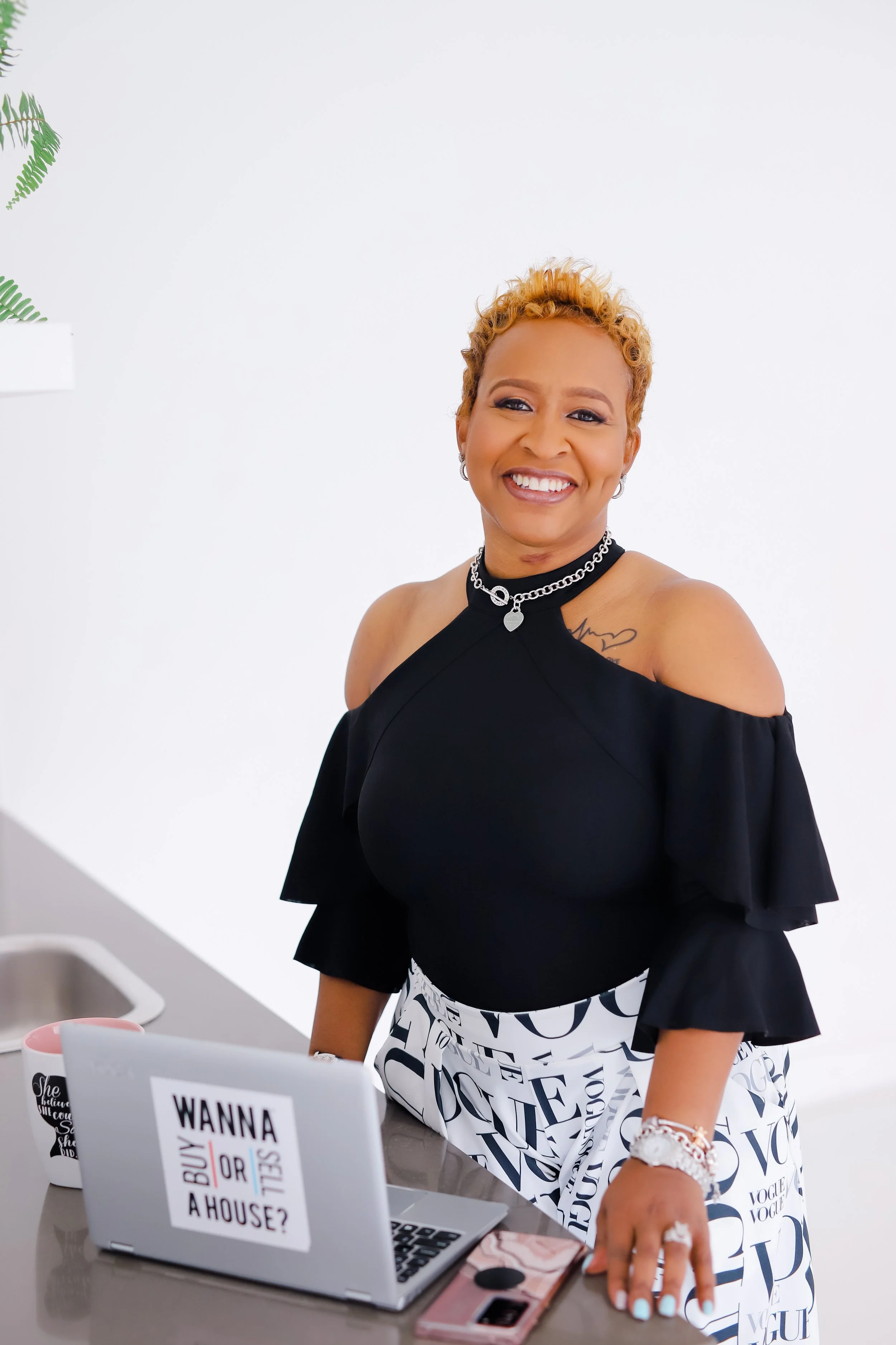 Shivonne Carolina Branding Session-109.jpg