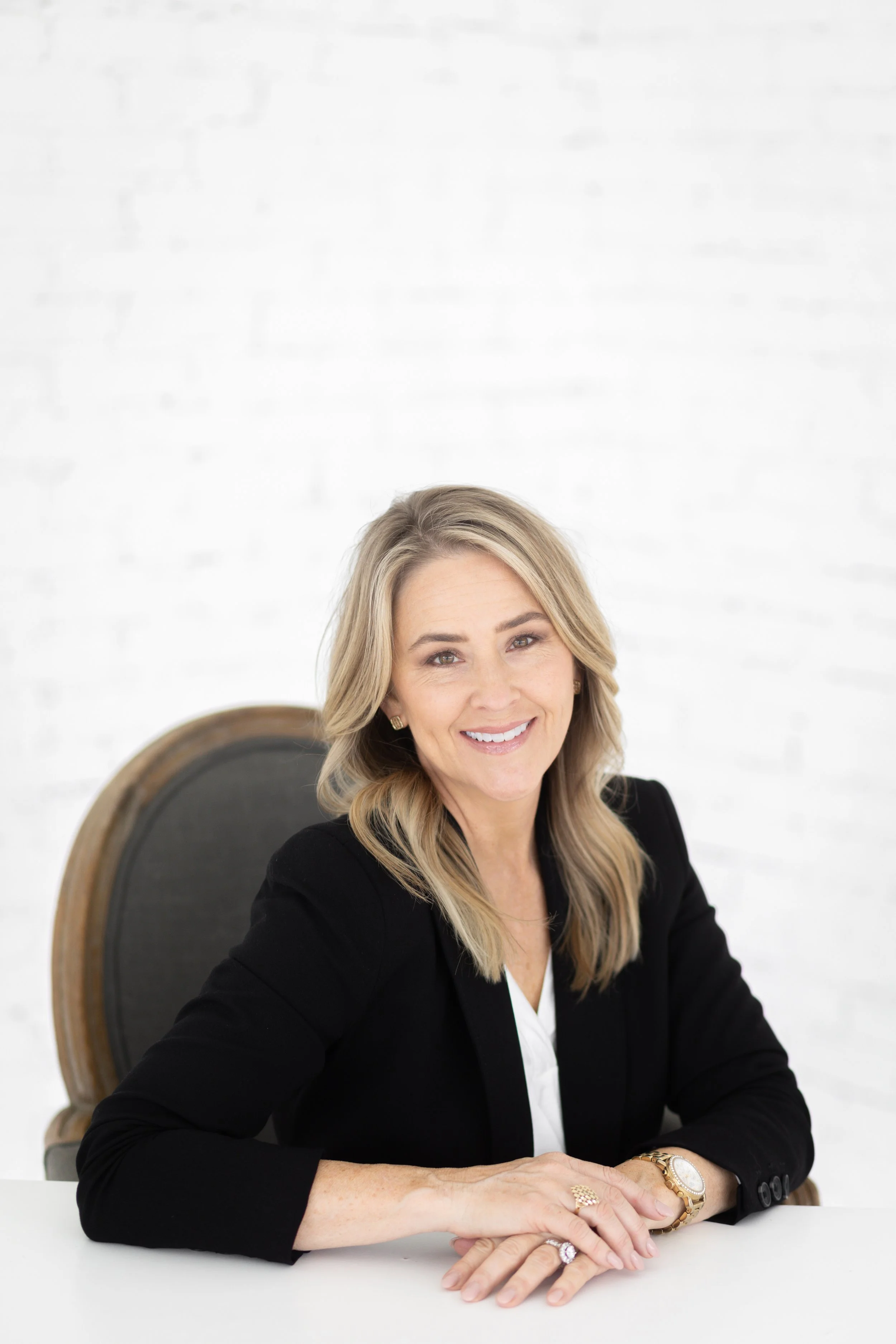 Lezlie Habern Headshot Mini Session-1.jpg