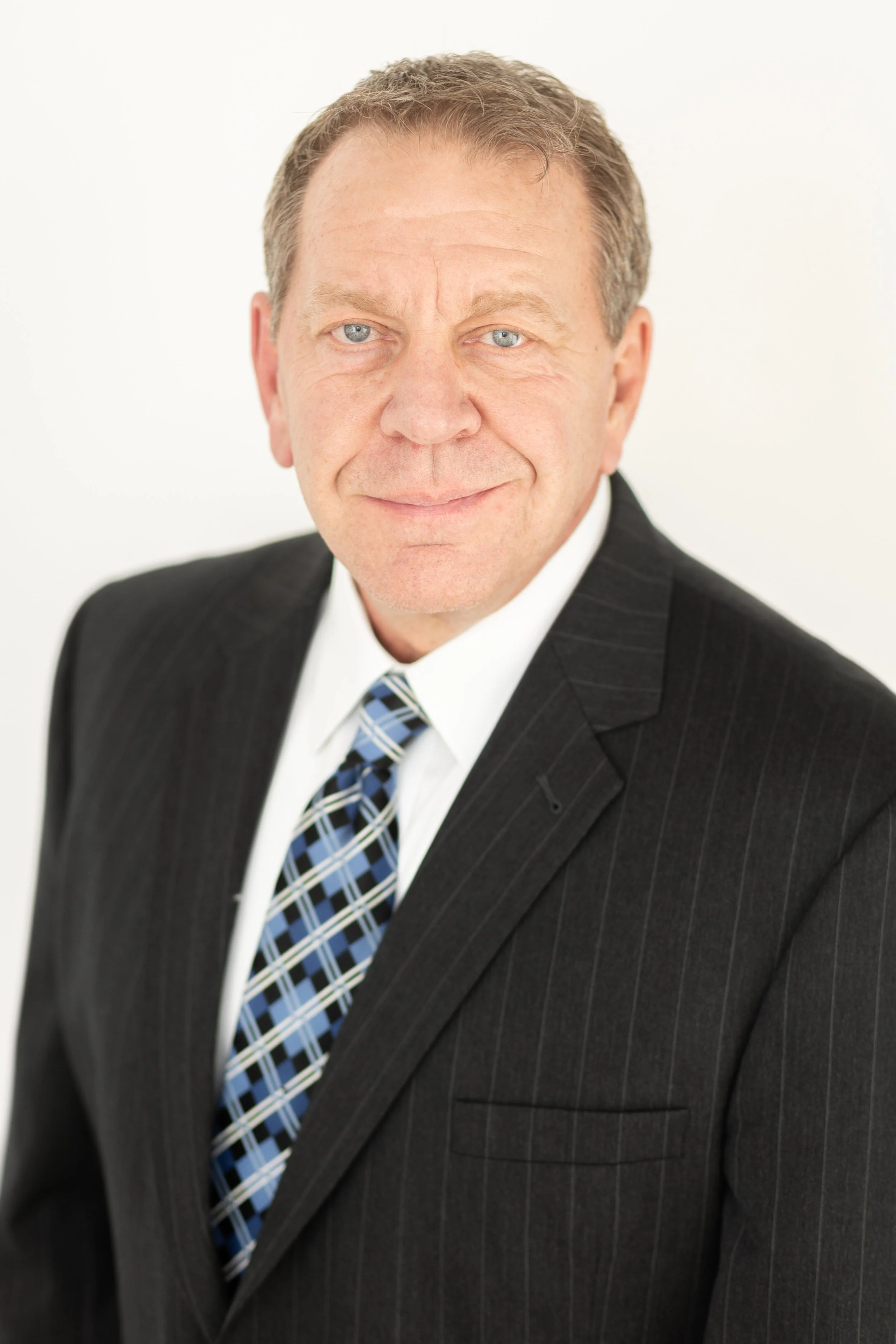 Ronnie Wright Headshot Mini Session-2.jpg