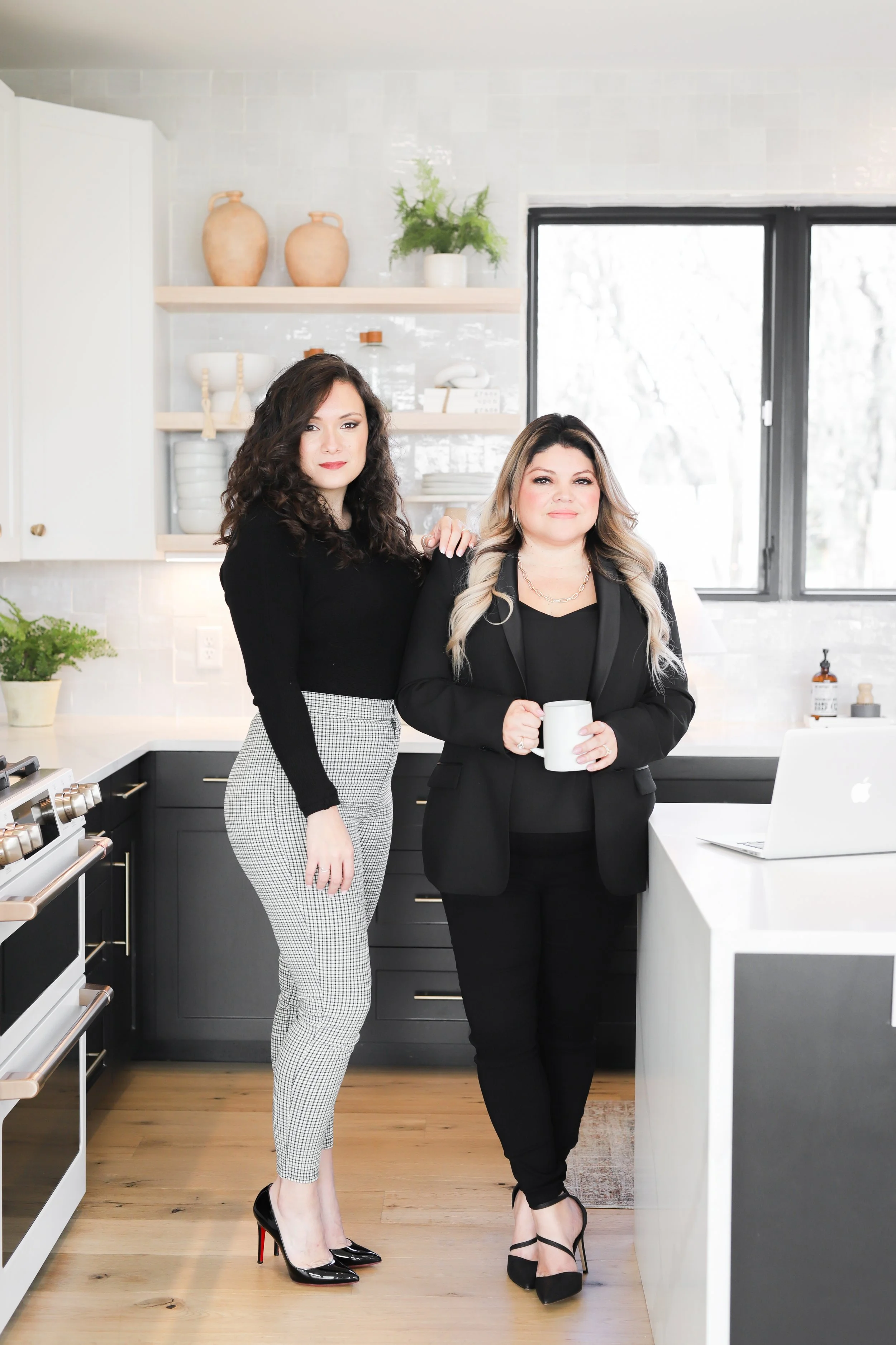 Venesa Acosta Branding Session-16.jpg