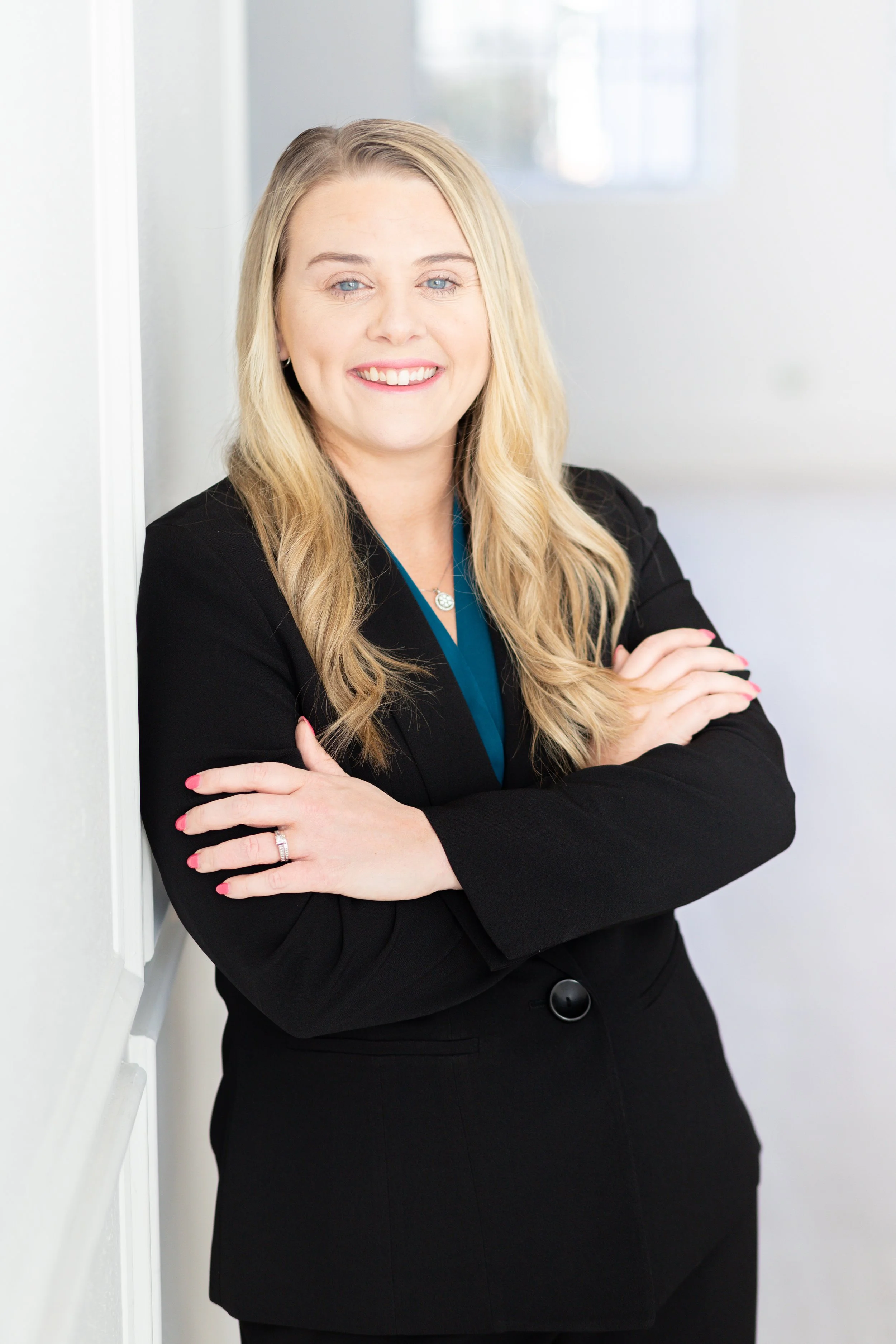 Kelsey Billings Headshot Mini Session-7.jpg