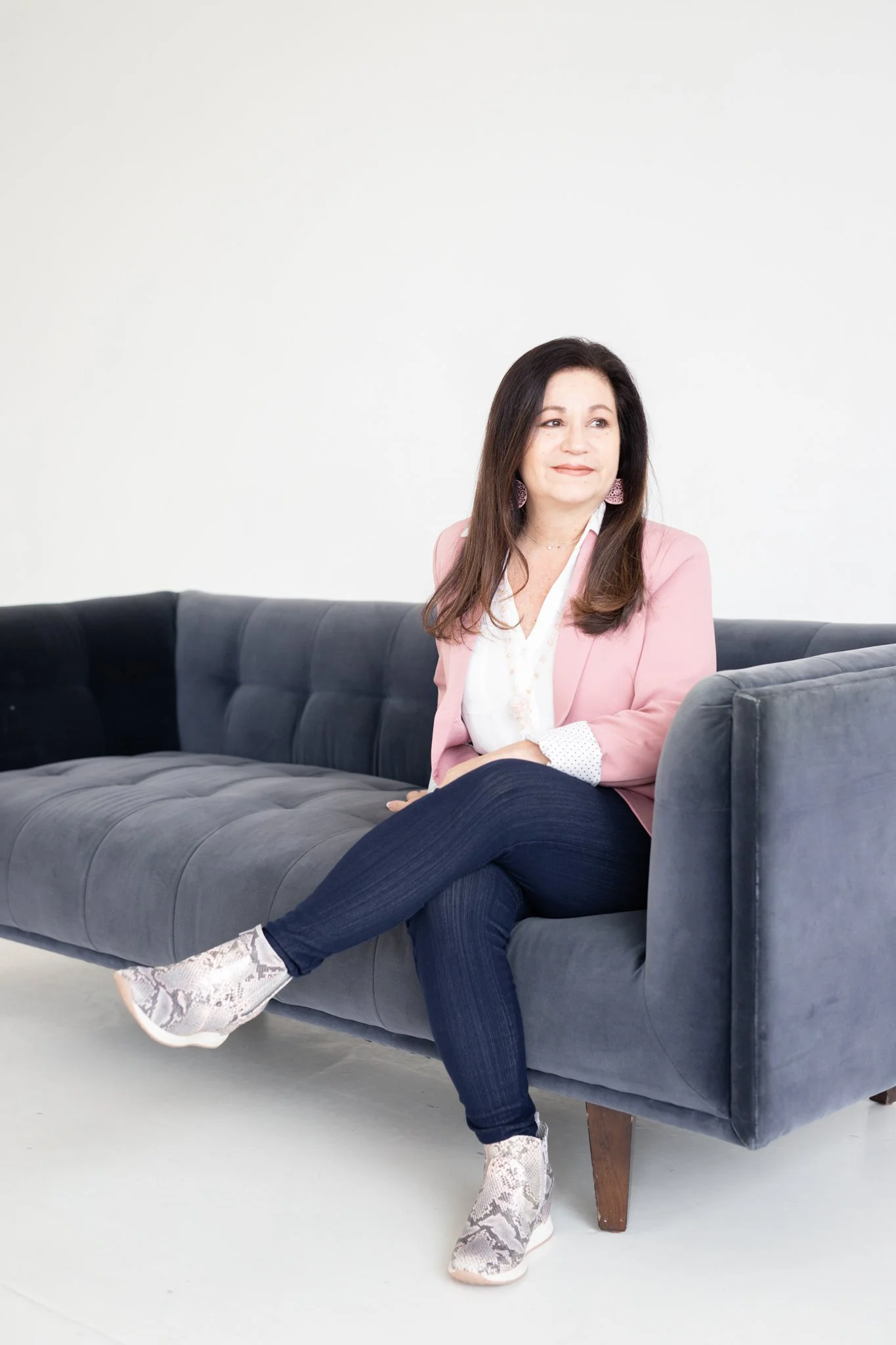 Amelia Valdez Branding Session -13.jpg