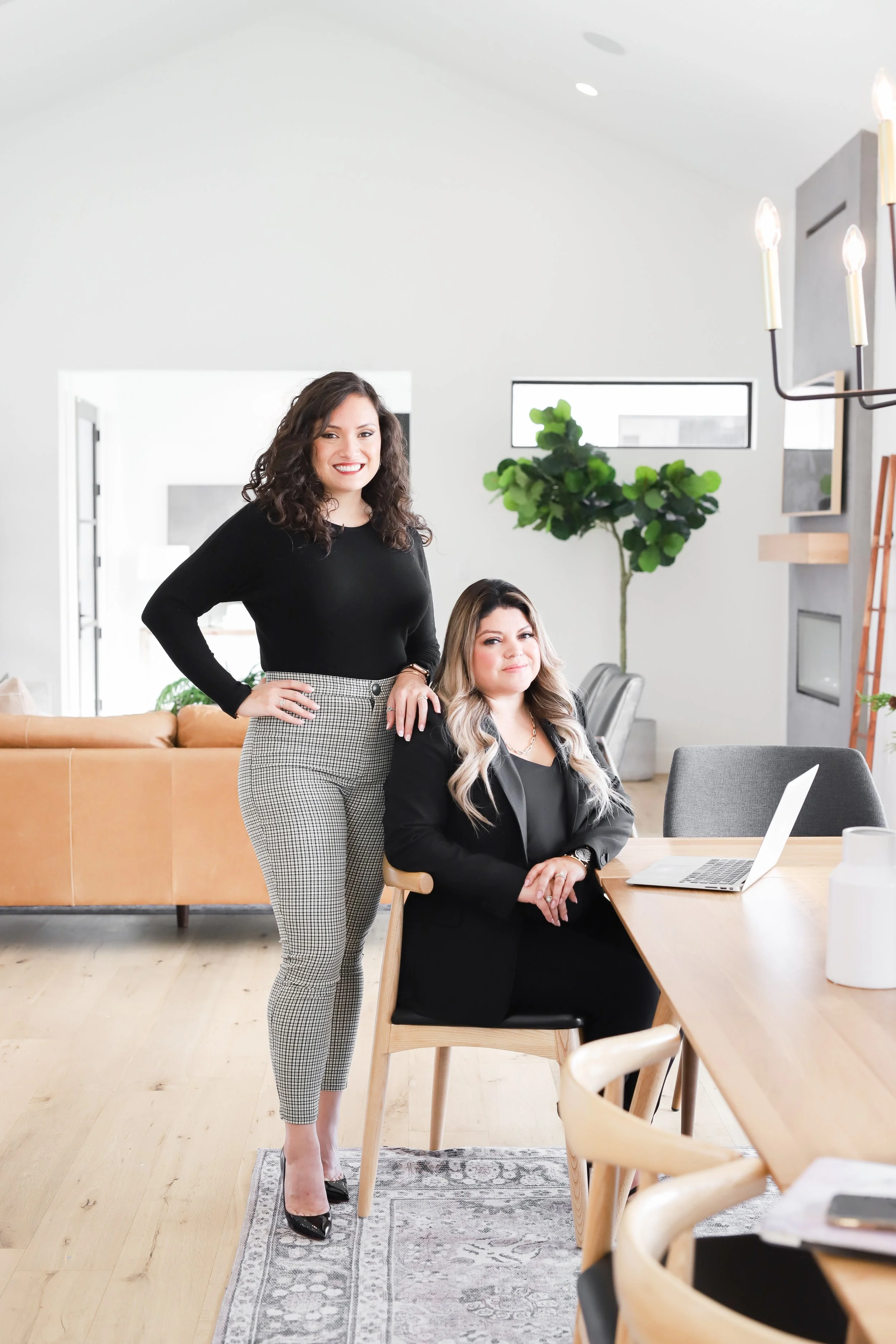 Venesa Acosta Branding Session-39.jpg