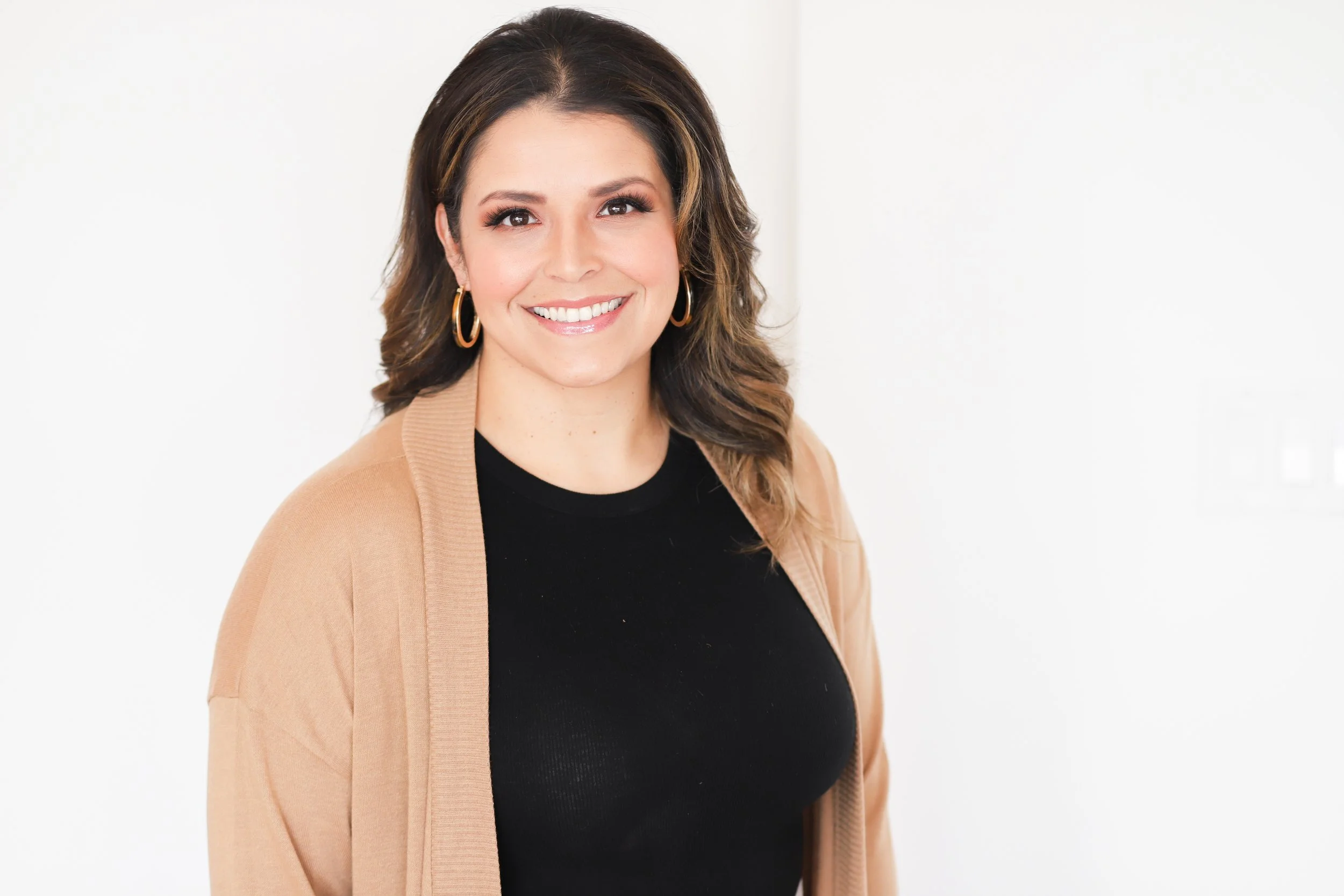 Erica Anaya Branding Session-6.jpg