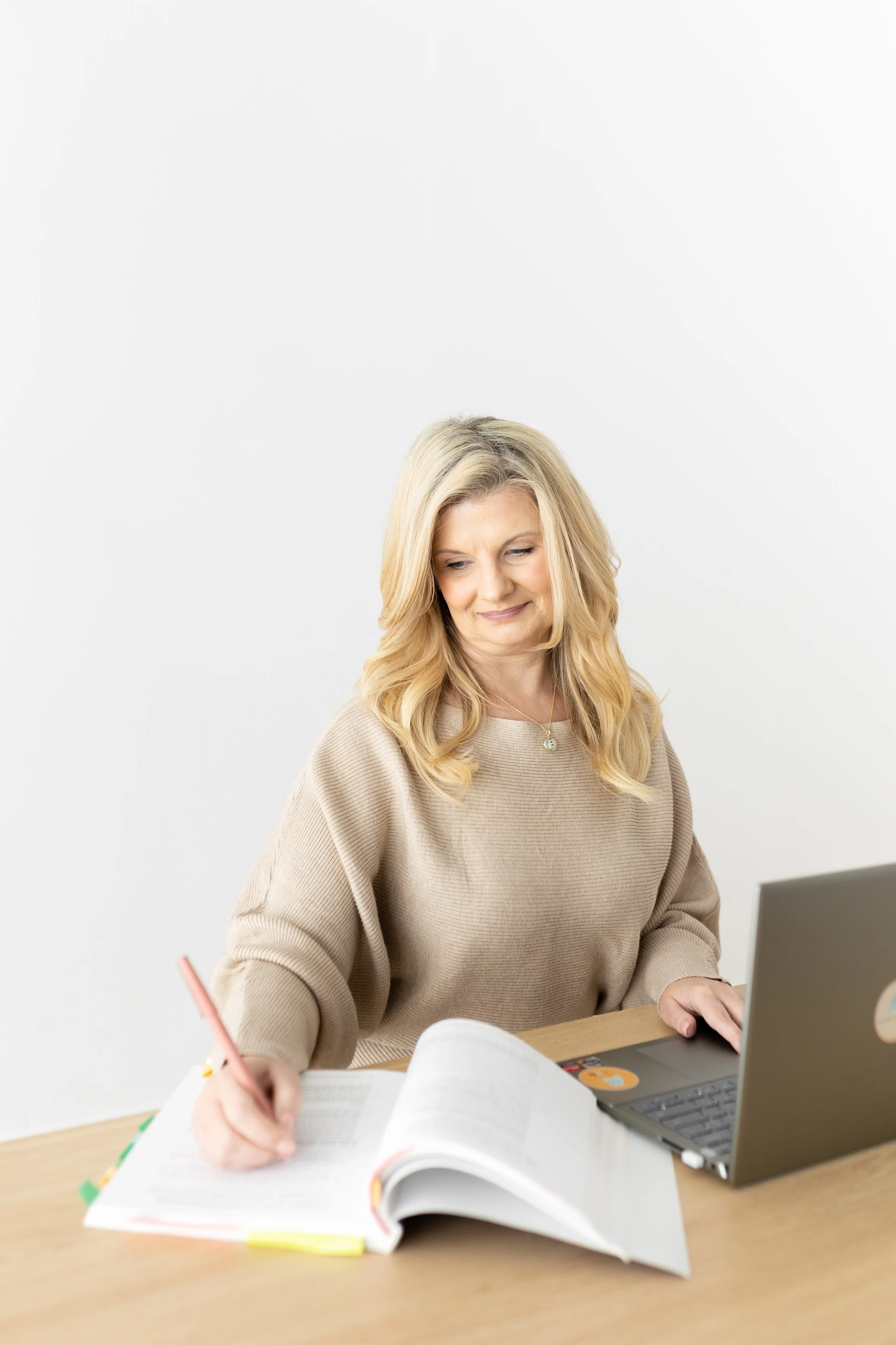 Brandy Walker Branding Session -149.jpg