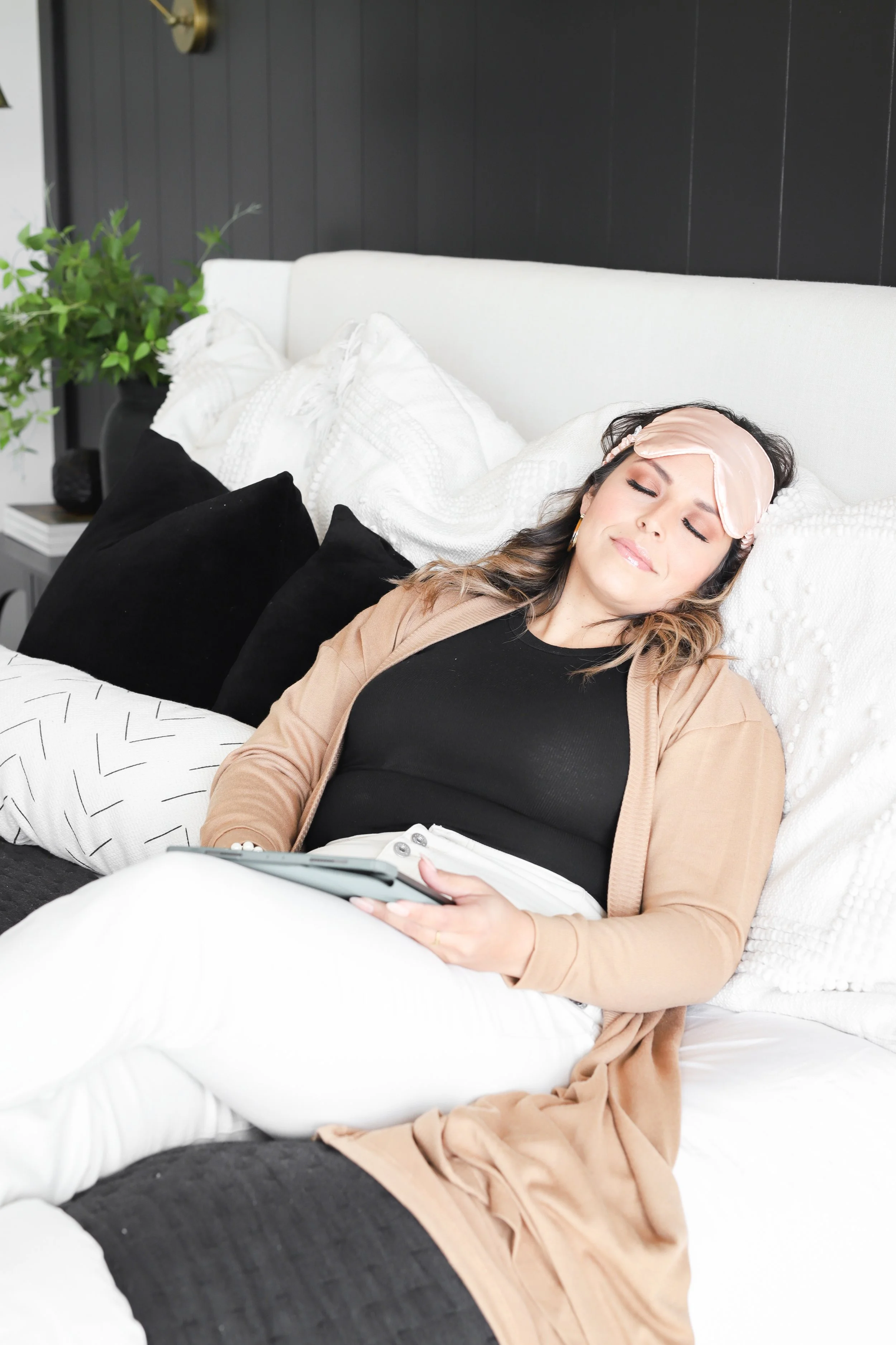 Erica Anaya Branding Session-57.jpg