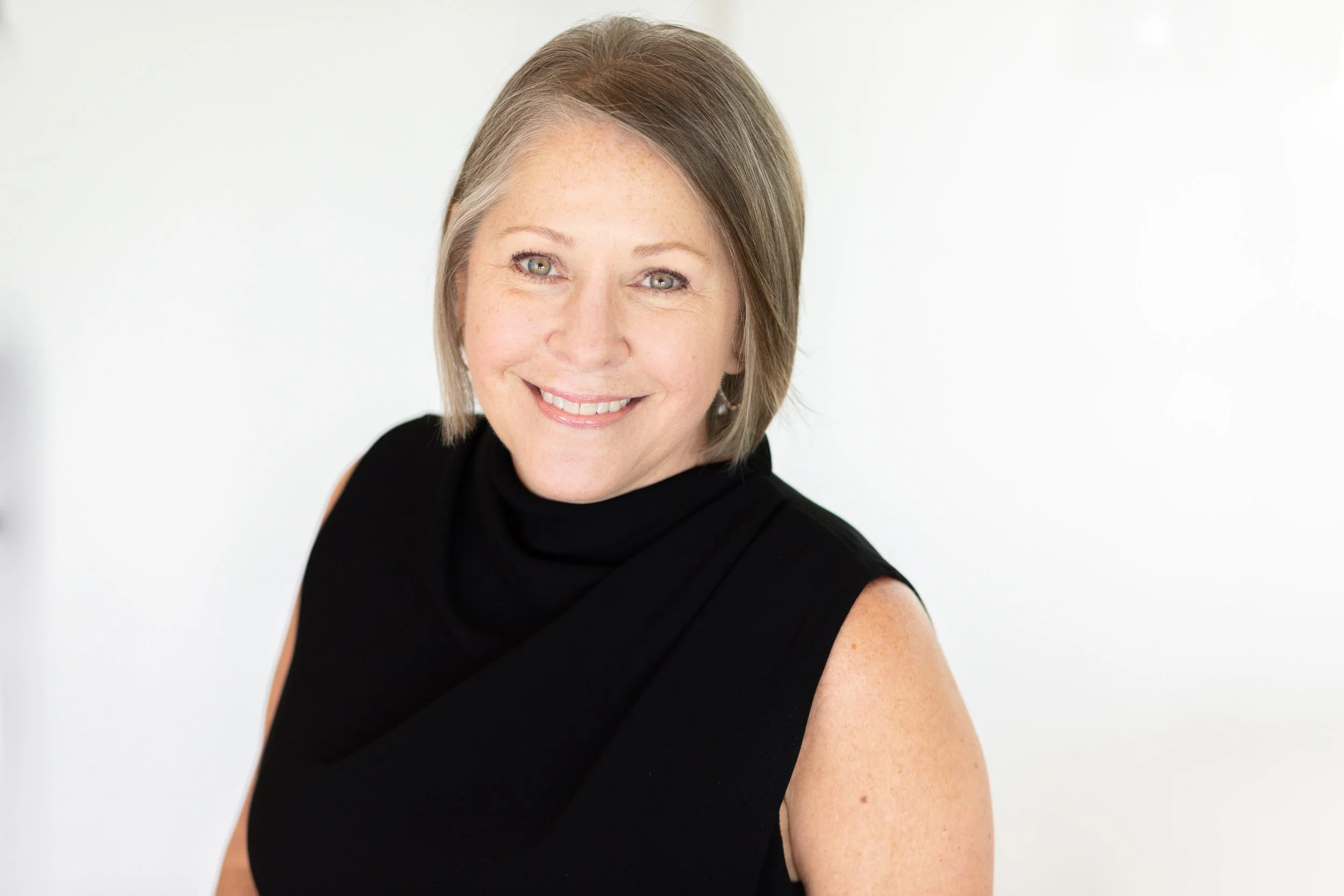 Deb Wells Team Branding Session-3.jpg