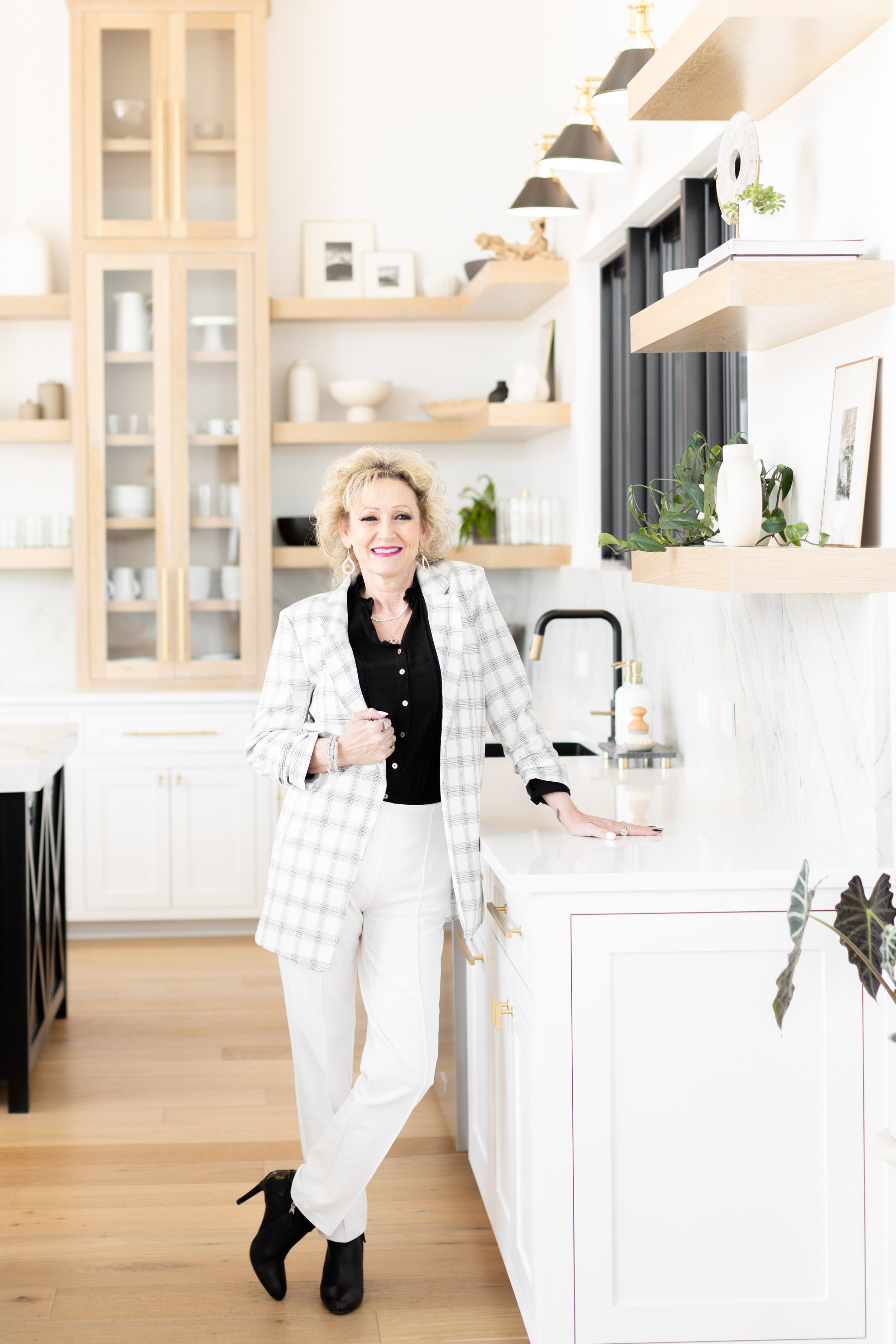 Brittany Romo Branding Session-6.jpg