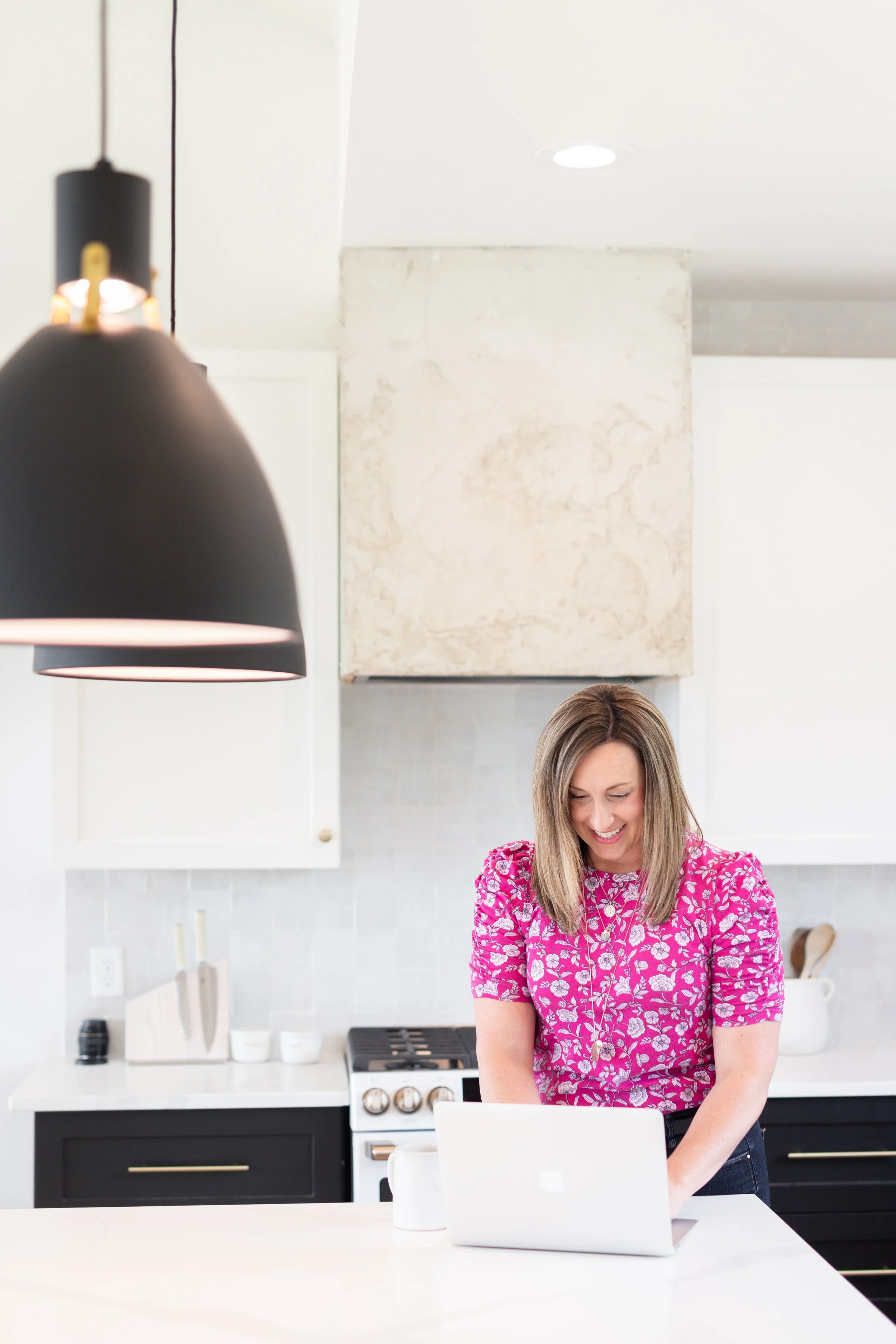 Lyndsey Monahan Branding Session-87.jpg