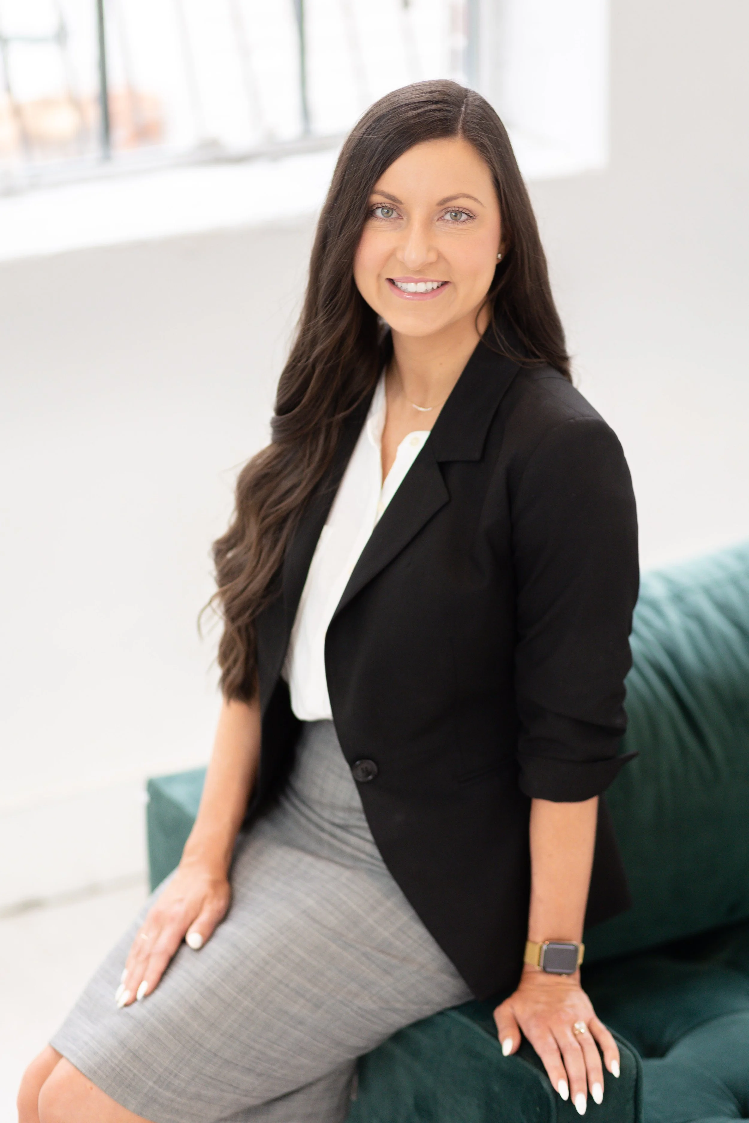 Lauren Edmisson Headshot Mini Session-28.jpg