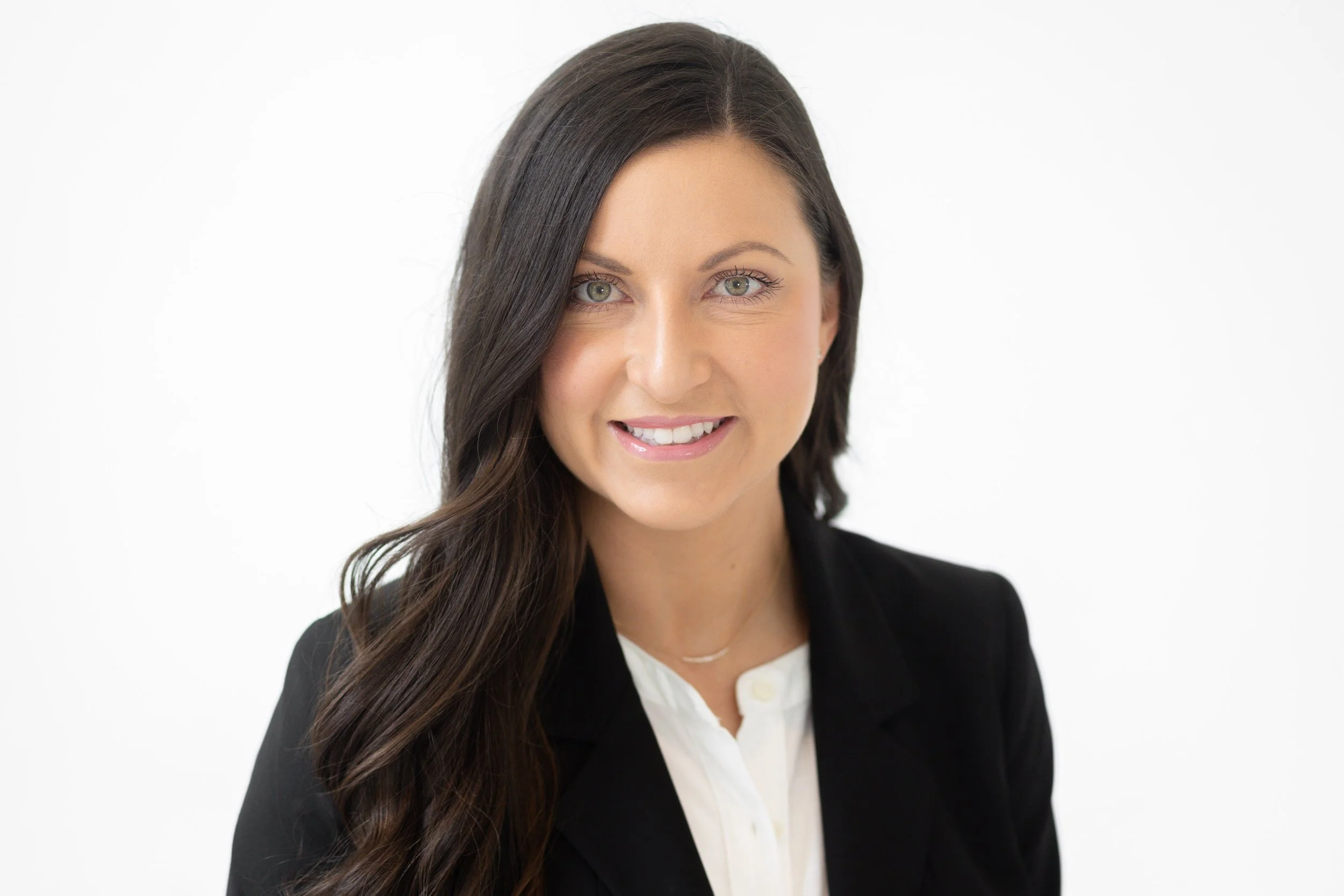 Lauren Edmisson Headshot Mini Session-4.jpg