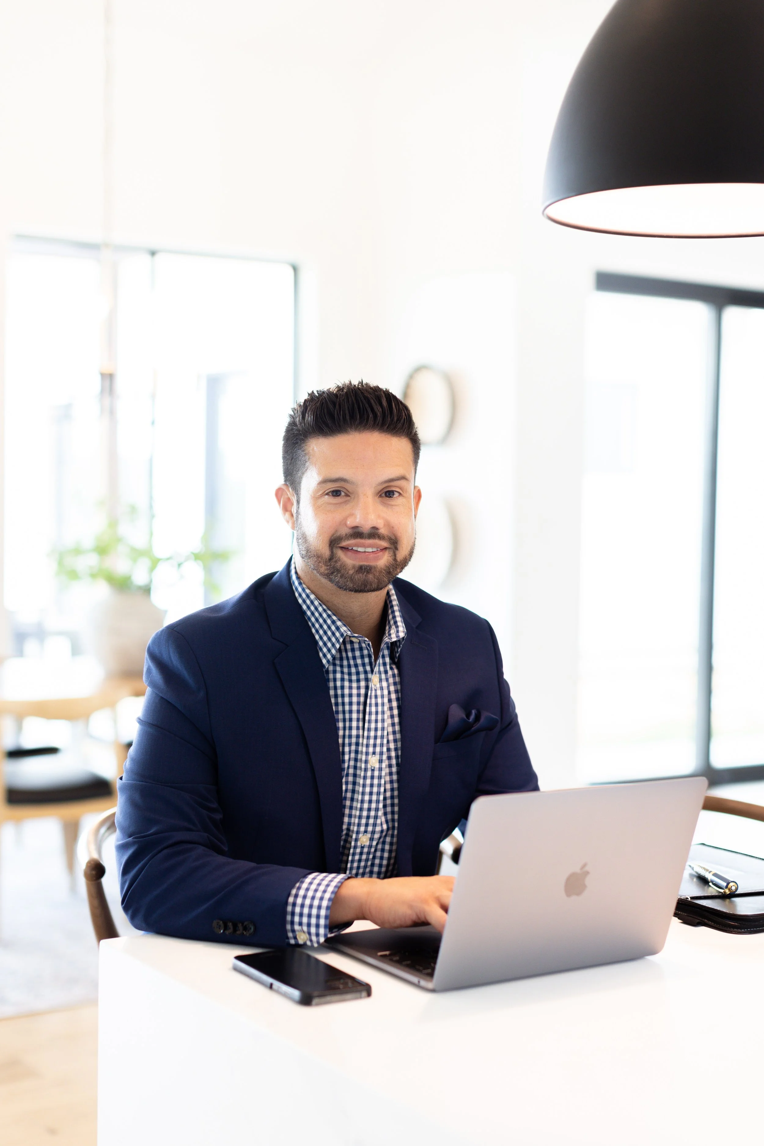 Gustavo Farrach Branding Session-60.jpg