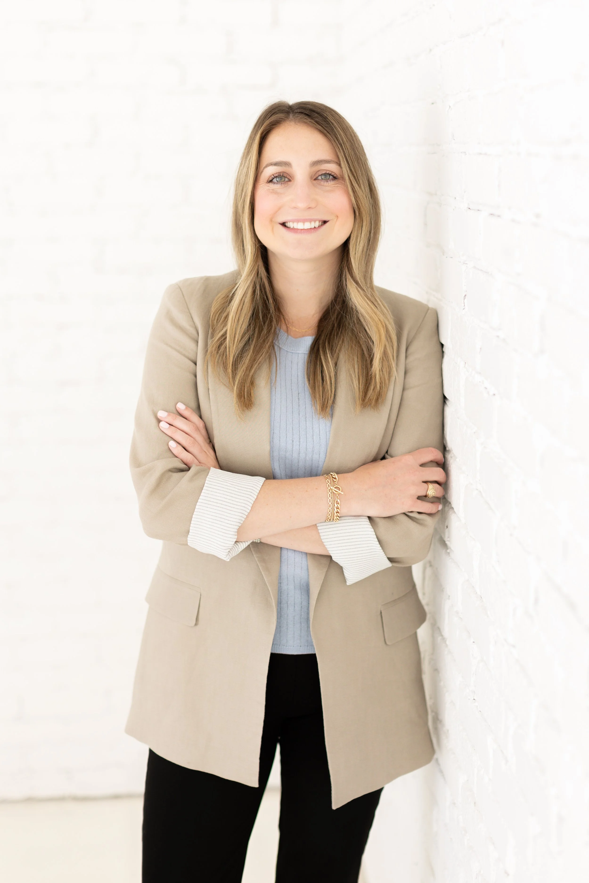 Kendall Bullock Headshot Mini Session-7.jpg